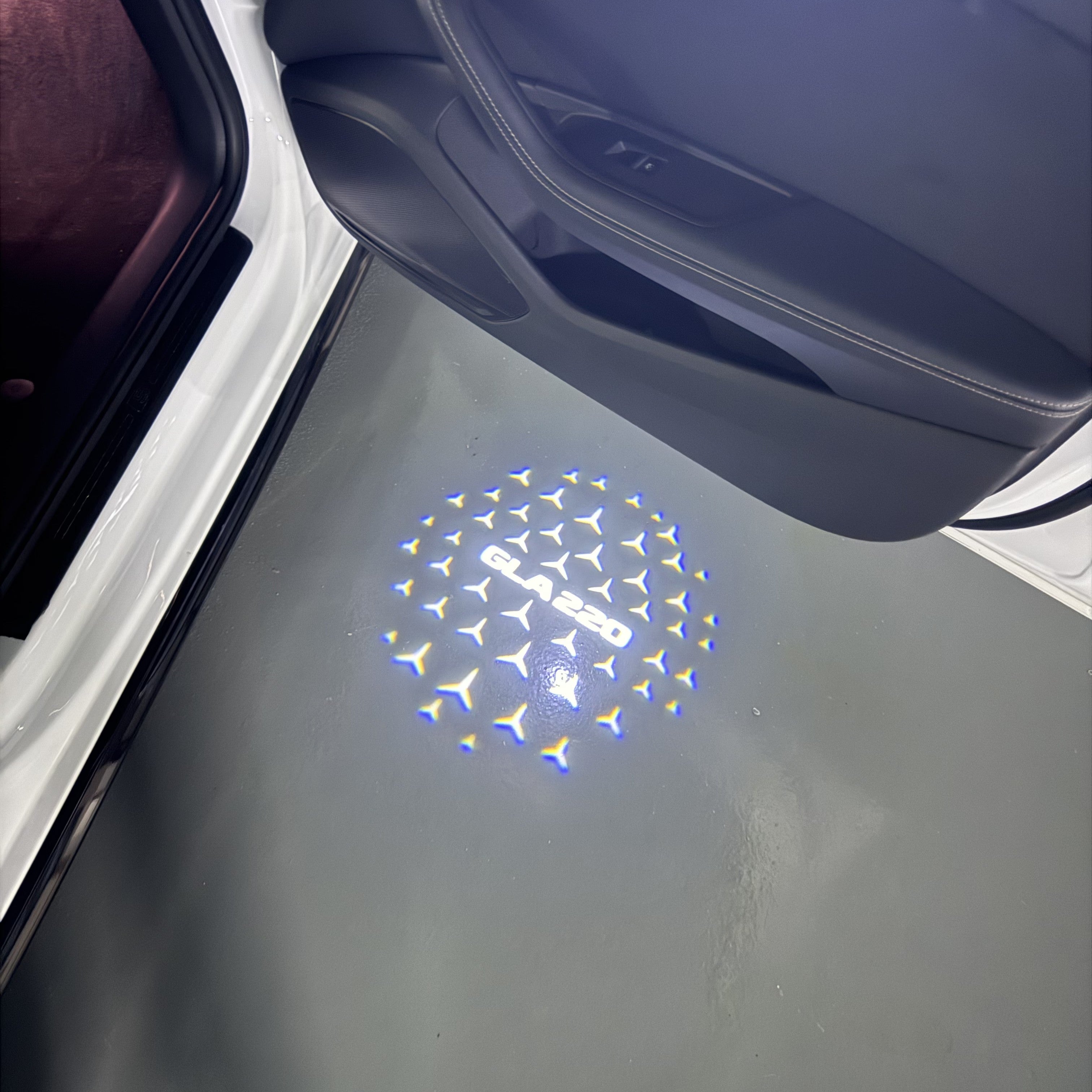 LUCI PROIETTORI LOGO MERCEDES BENZ Nr.03 (quantità 1 = 1 set / 2 luci porta)