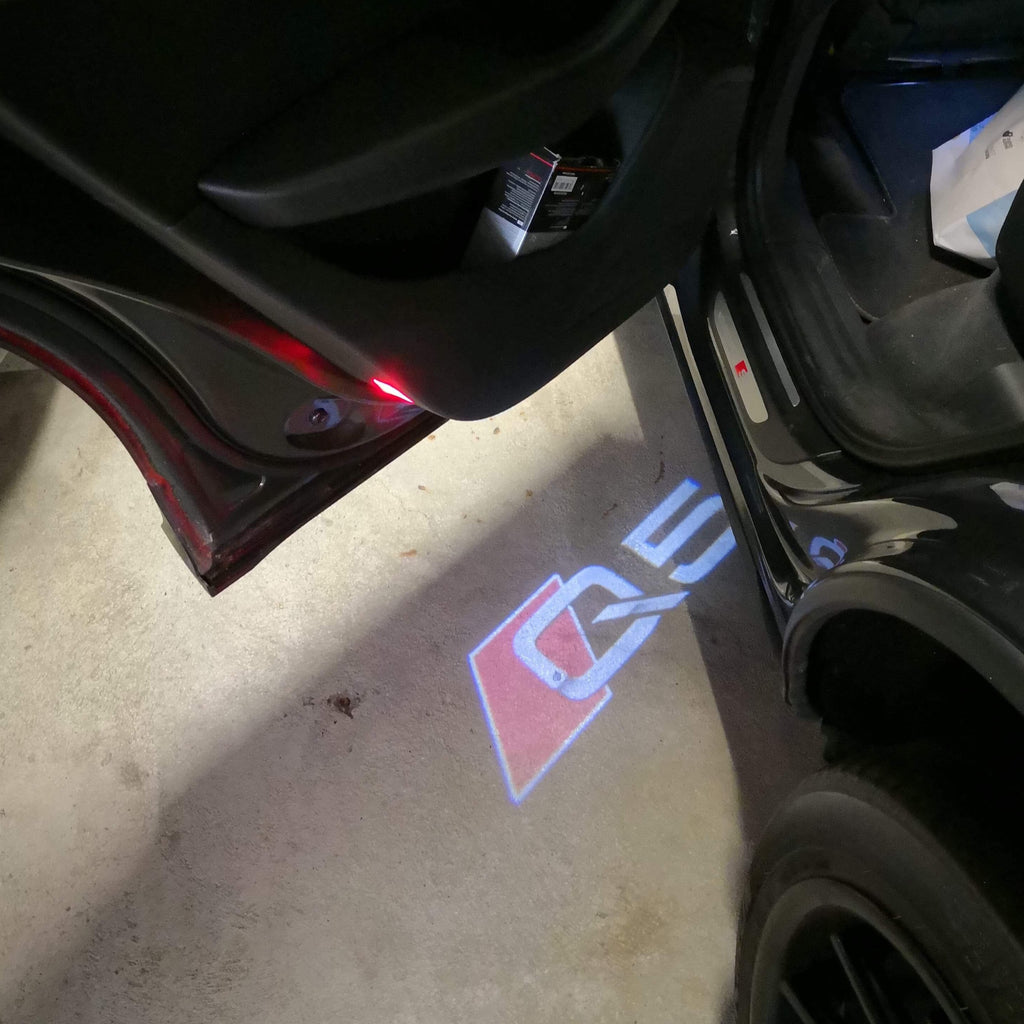 AUDI LOGO PROJECTOT LIGHTS Nr.78 (Menge 1 = 2 Logofolien /2 Türleuchten)