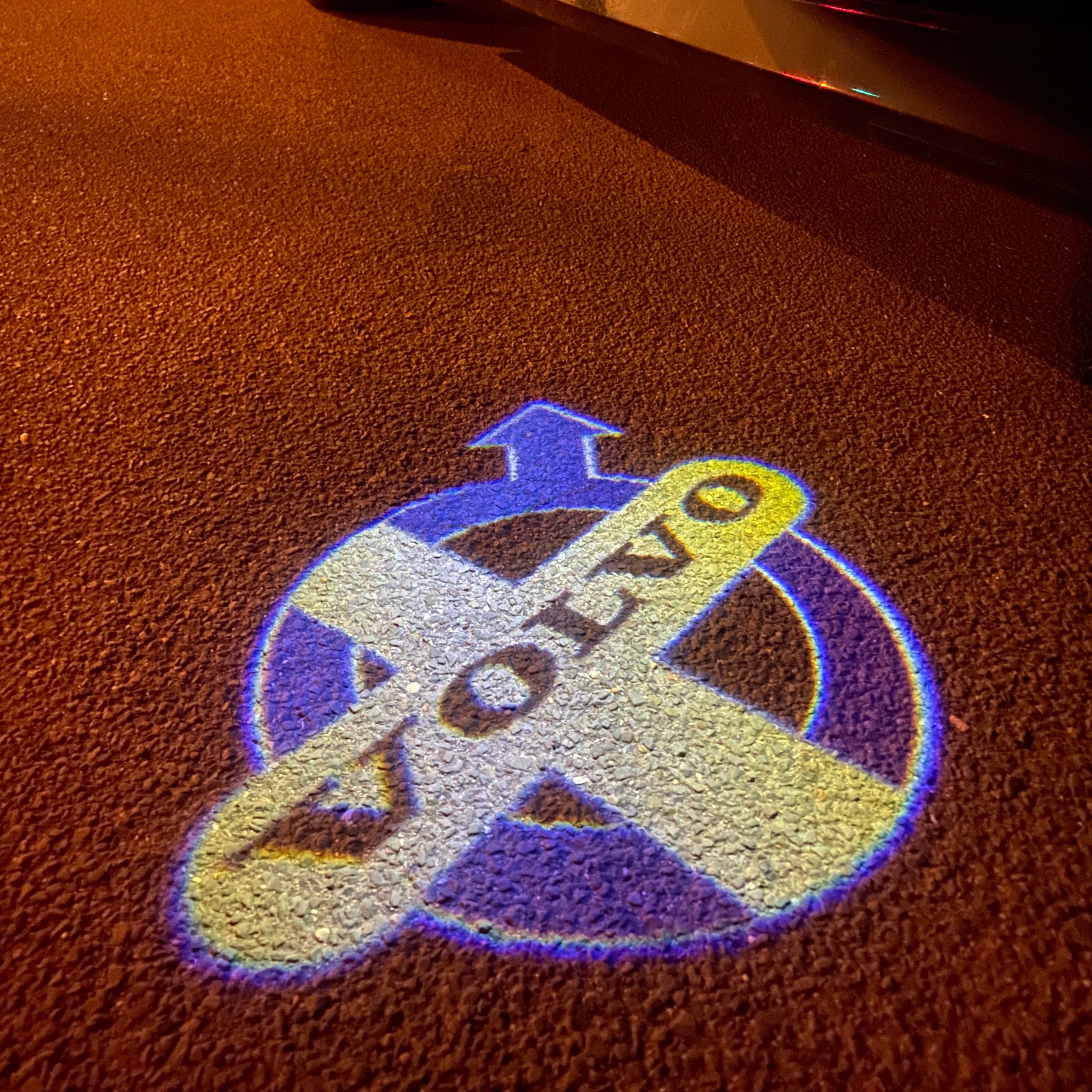 Volvo LOGO PROJECROTR LIGHTS Nr.36 (Menge 1 = 2 Logo Film / 2 Türleuchten)