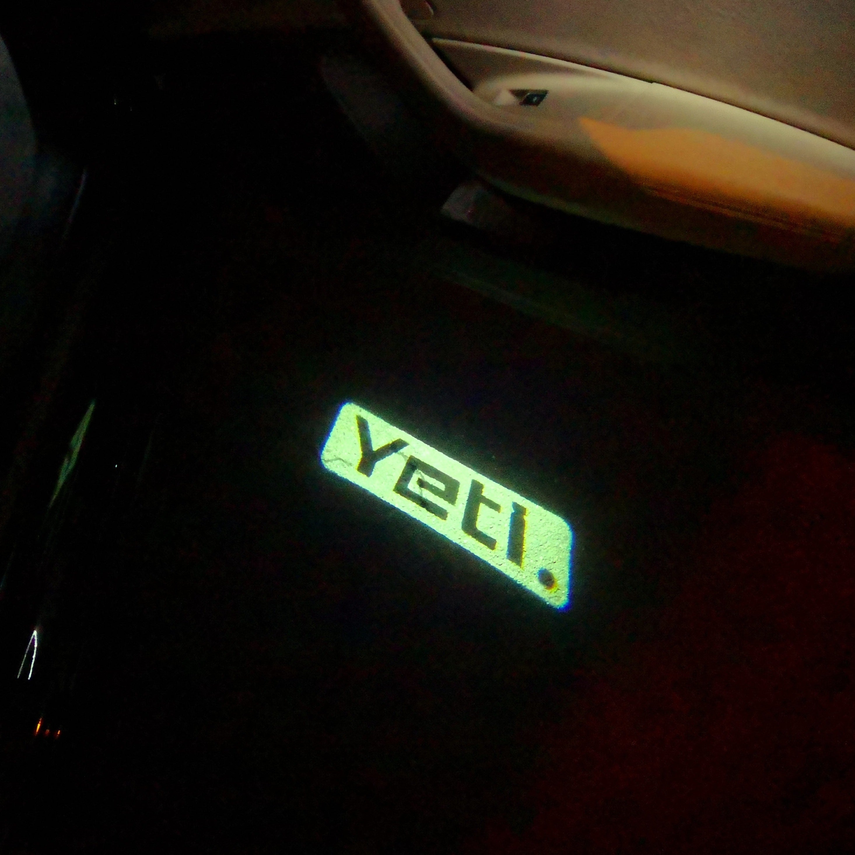 SKODA YETI LOGO PROJECTOT LIGHTS Nr.65 (Anzahl 1 = 2 Logo Film/2 Türleuchten)
