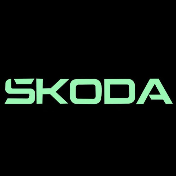LUCI PROIETTORI LOGO SKODA Nr.81 (quantità 1 = 2 Logo Film / 2 luci porta)