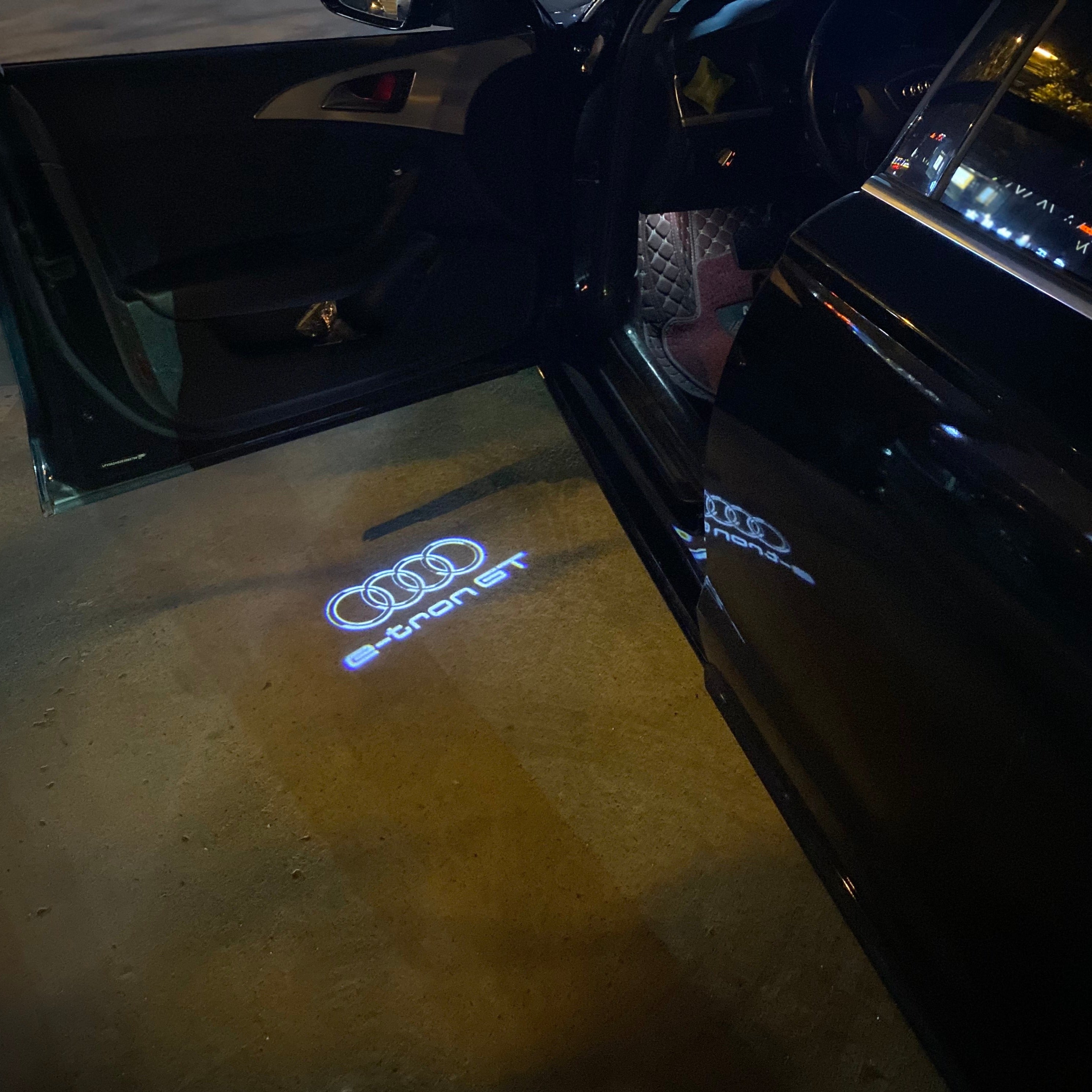 AUDI LOGO PROJECTOT LIGHTS Nr.19 (الكمية 1 = 2 Logo Films /2 أضواء الباب)