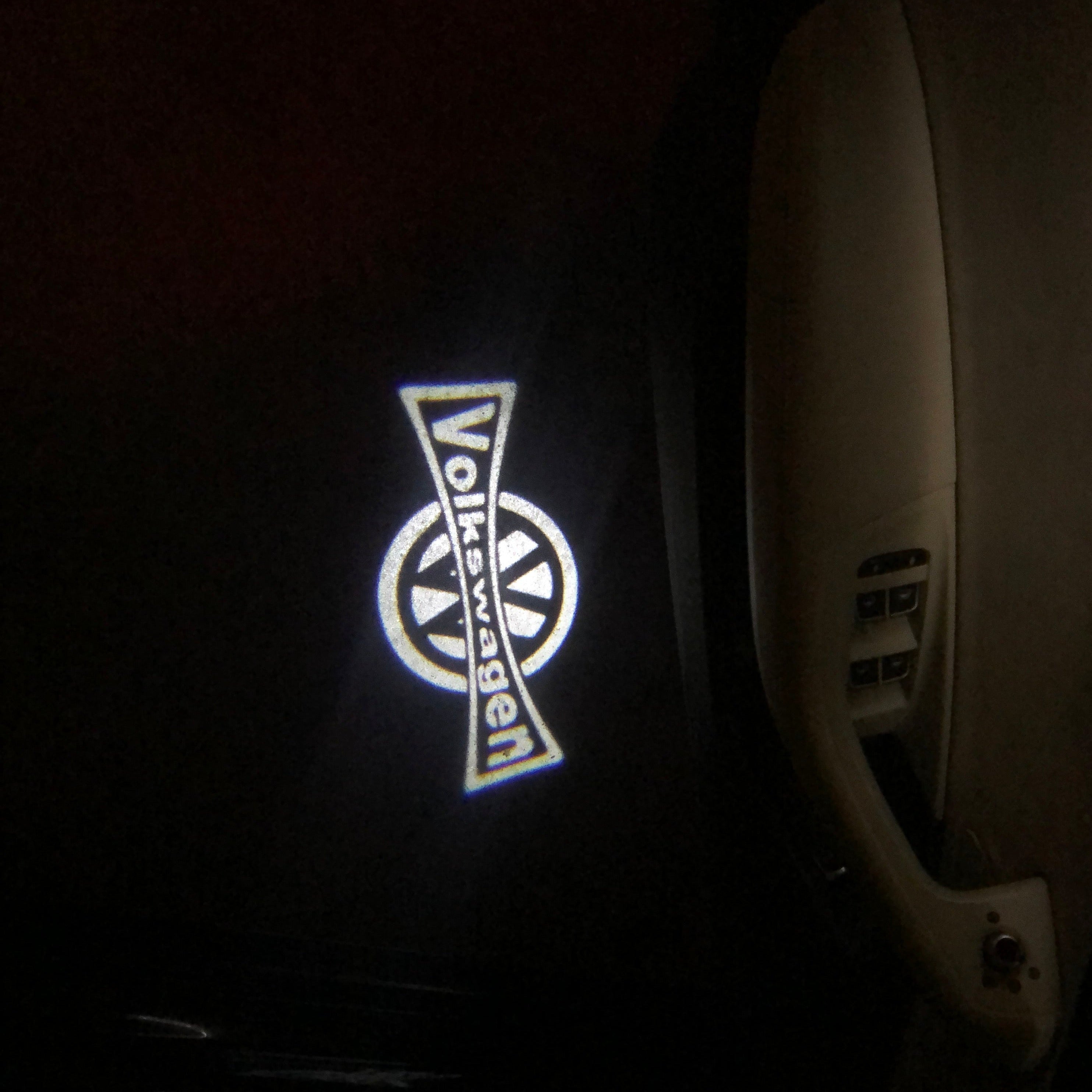 Fokkswagen Los Logاءة Logo Nr. 11 (الكمية 1 = 2 Logo Films 2 Loops lighs)