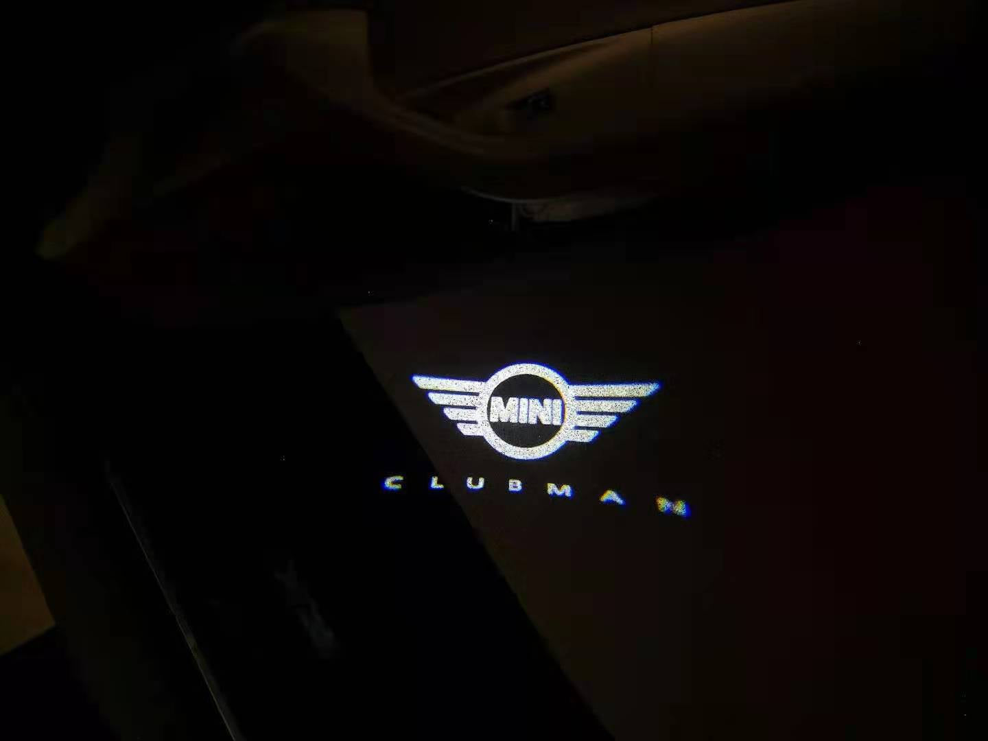 CLUBMAN LOGO PROJECROTR LIGHTS Nr.137 (quantità 1 = 2 Logo Film / 2 luci porta)