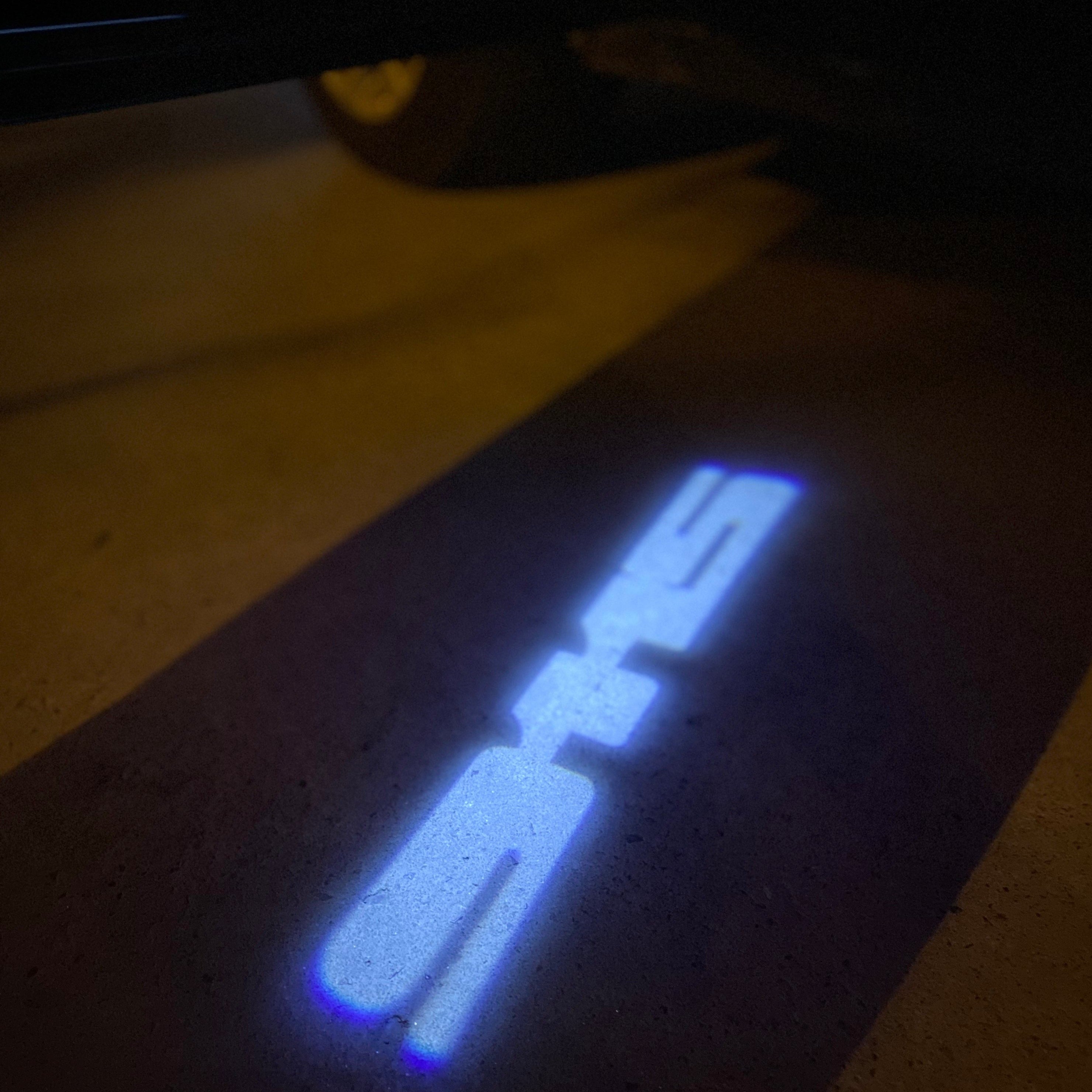 No 71 Porsche logo Projector (qty. 1 = 2 logo film / 2 Door Lights)