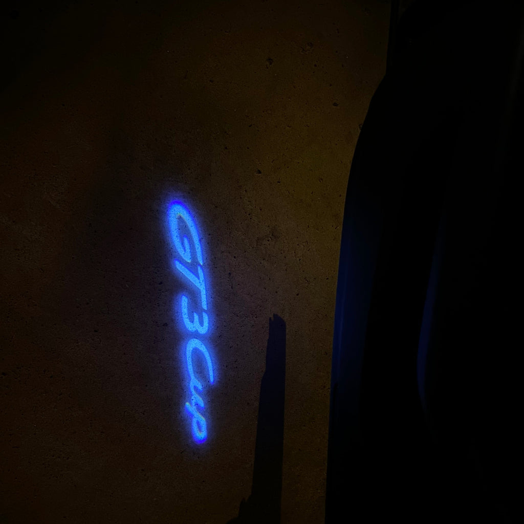 LUCES DE PROYECTOR DE LOGOTIPO ORIGINAL PORSCHE N ° 03 (cantidad 1 = 2 Película de logotipo / 2 luces de puerta)
