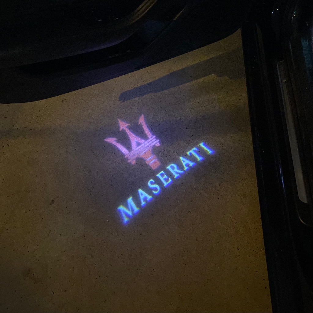 Maserati LOGO PROJECROTR LIGHTS Nr.02 (Menge 1 = 1 Sets/2 Türleuchten)
