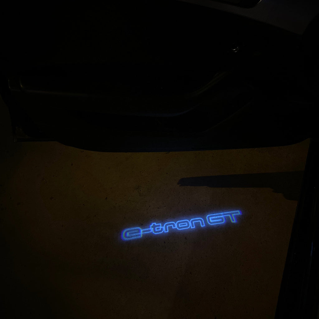AUDI LOGO PROJECTOT LIGHTS Nr.19 (الكمية 1 = 2 Logo Films /2 أضواء الباب)