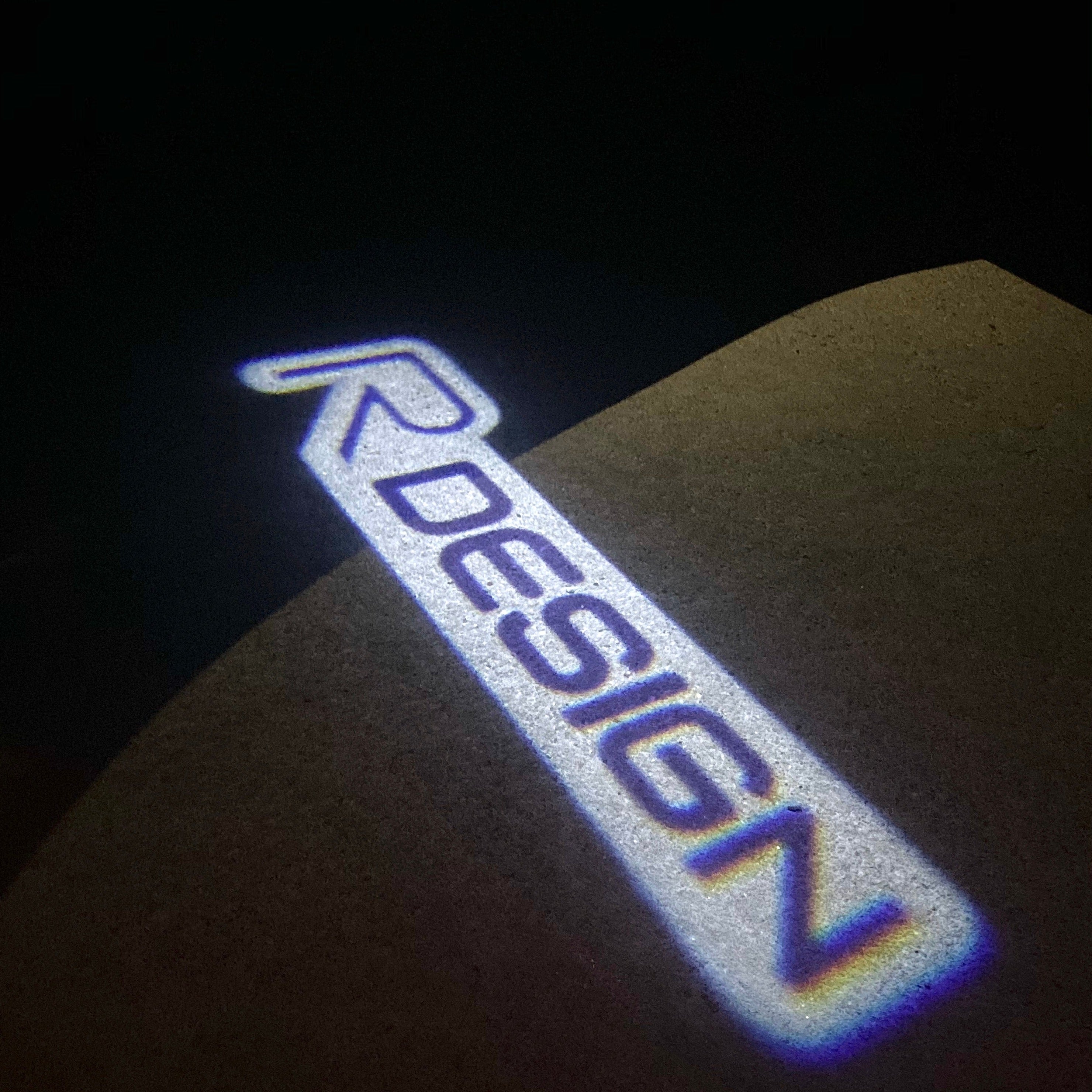 Volvo LOGO PROJECTOR LIGHTS Nr.59 (الكمية 1 = 2 شعار فيلم / 2 مصباح باب)
