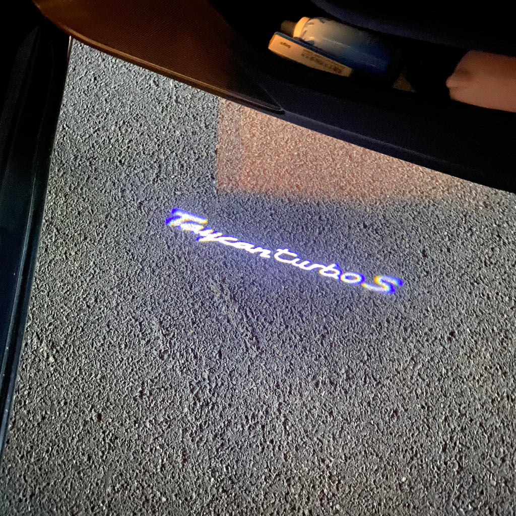 PORSCHE LOGO PROJECTOT LIGHTS Nr.87 (cantidad 1 = 2 logo película / 2 luces de puerta)