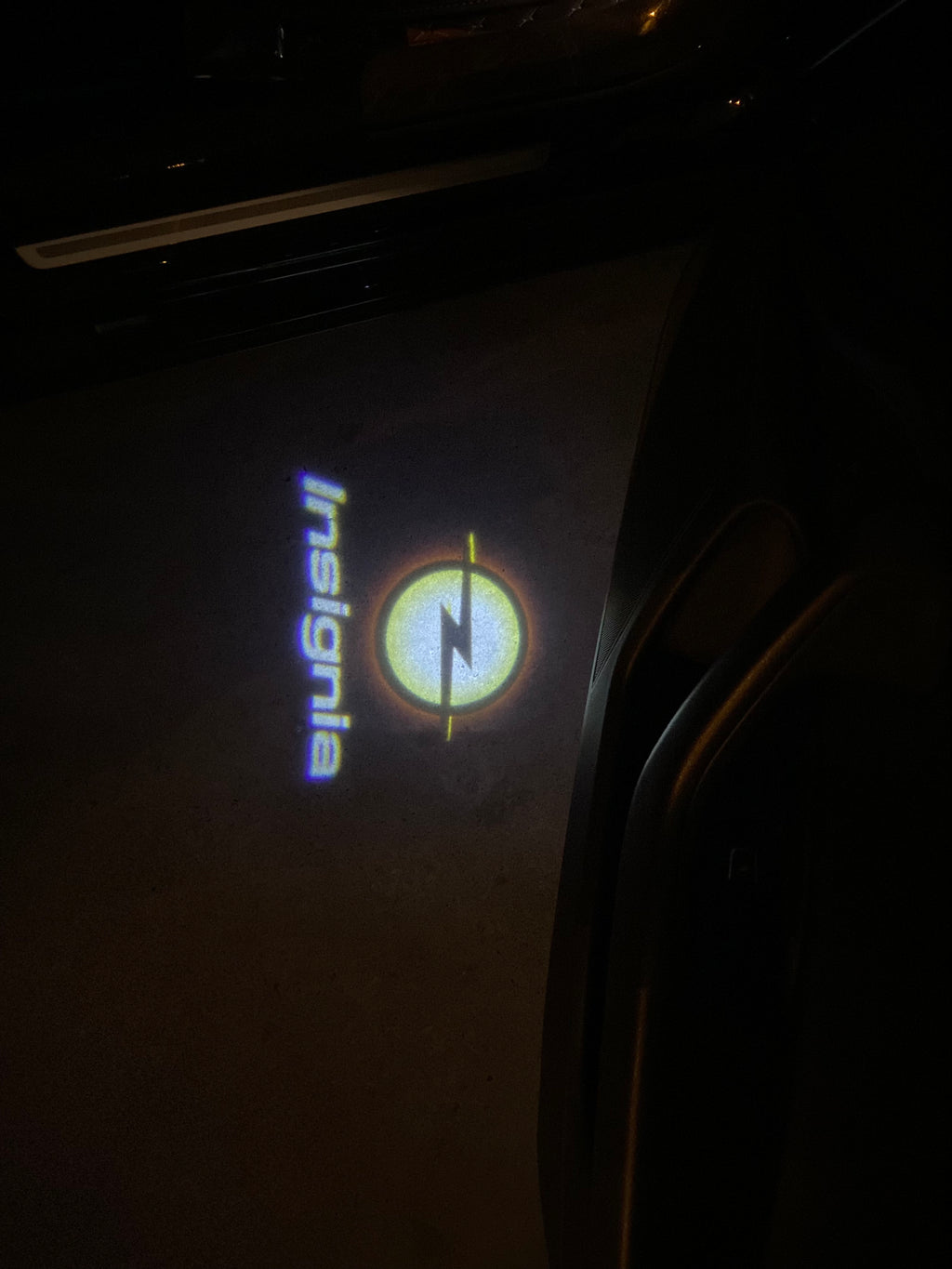 Opel Insignia LOGO PROJECROTR LIGHTS Nr.01 (Menge 1 = 1 Sets/2 Türleuchten)