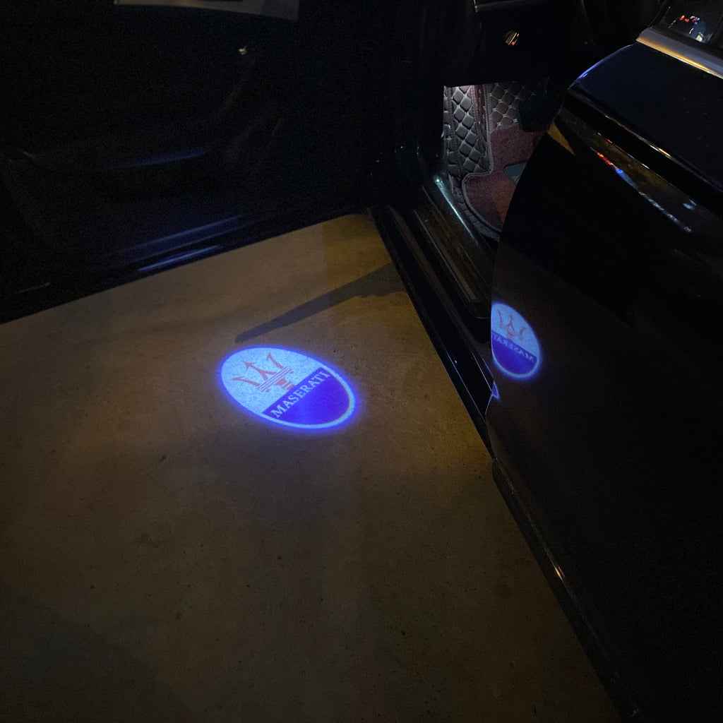 Maserati LOGO PROJECROTR LIGHTS Nr.01 (quantità 1 = 1 set / 2 luci porta)