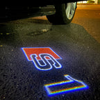 AUDI S1 LOGO PROJECTOT LIGHTS Nr.19 (Menge 1 = 2 Logofolien /2 Türleuchten)