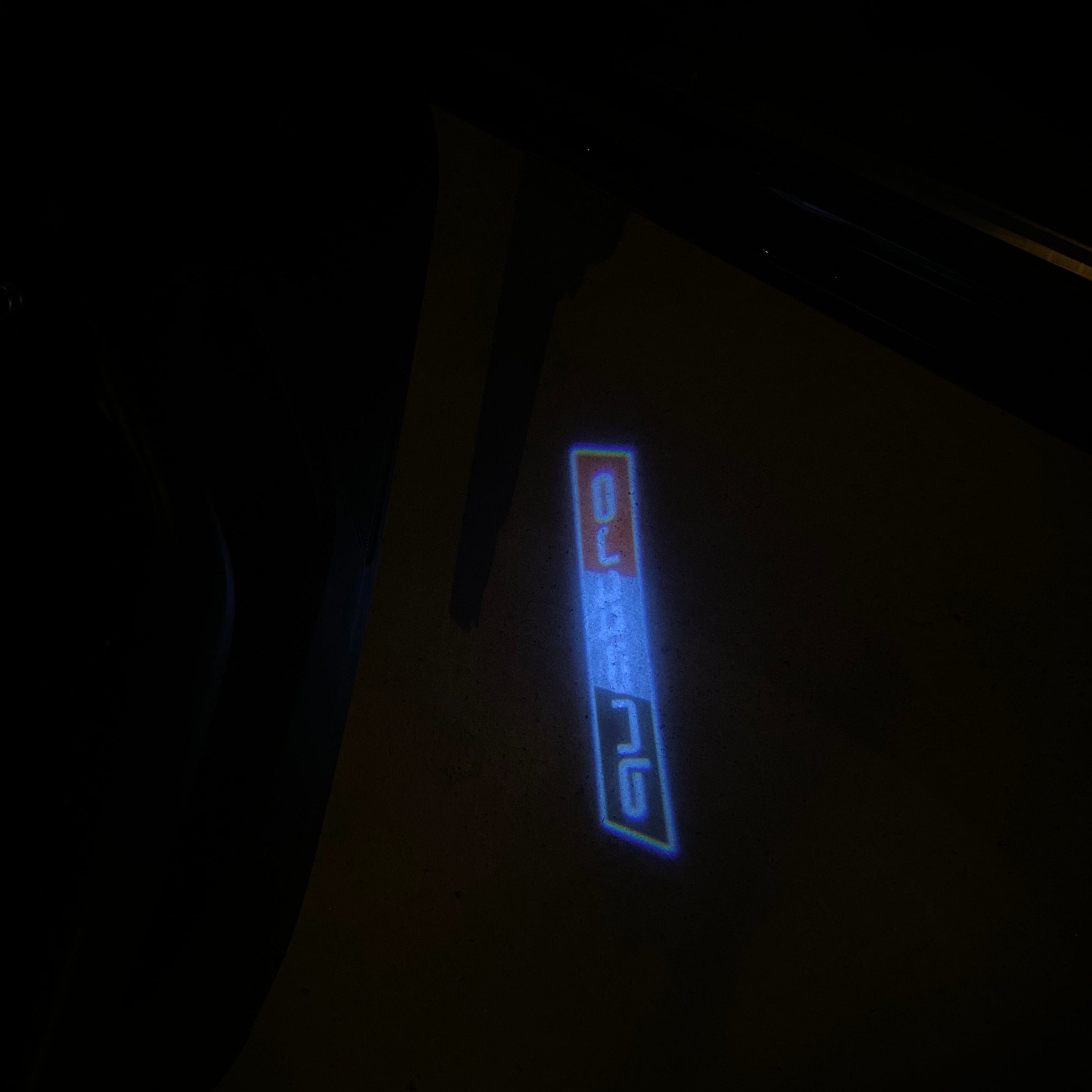 AUDI LOGO PROJECTOT LIGHTS Nr.19 (الكمية 1 = 2 Logo Films /2 أضواء الباب)
