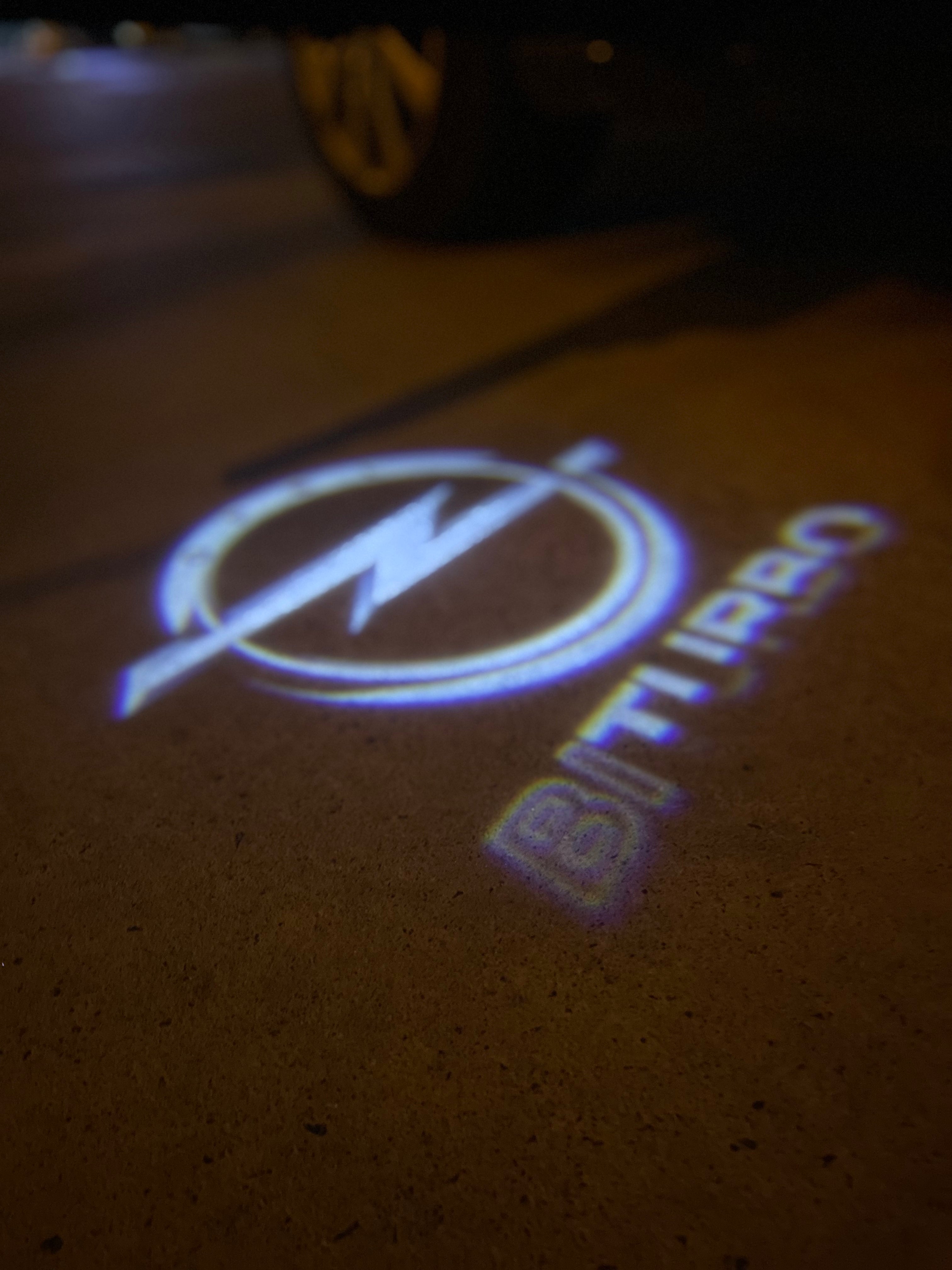 أوبل INSignia LOGO PROJECROTR أضواء Nr.01 (كمية 1 = 1 مجموعات / 2 أضواء الباب)