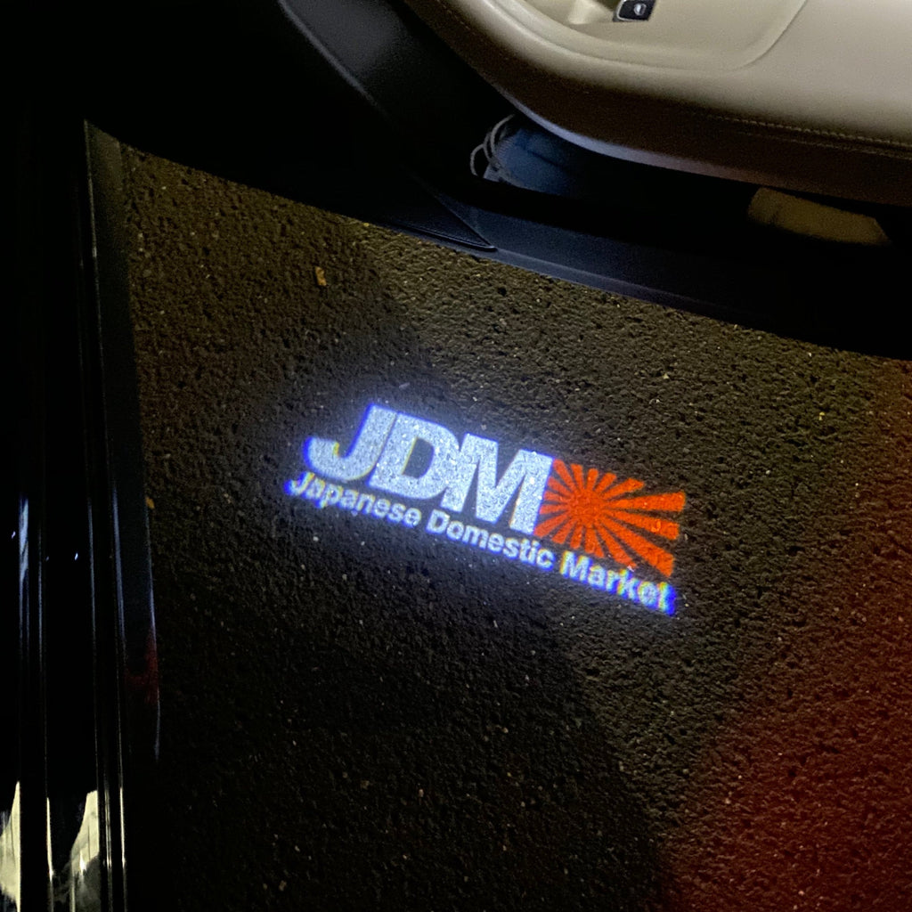 JDM LOGO PROJECTOT أضواء Nr.05 (الكمية 1 = 1 مجموعات / 2 أضواء الباب)