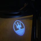 Maserati LOGO PROJECROTR LIGHTS Nr.01 (Anzahl 1 = 1 Sets / 2 Türleuchten)