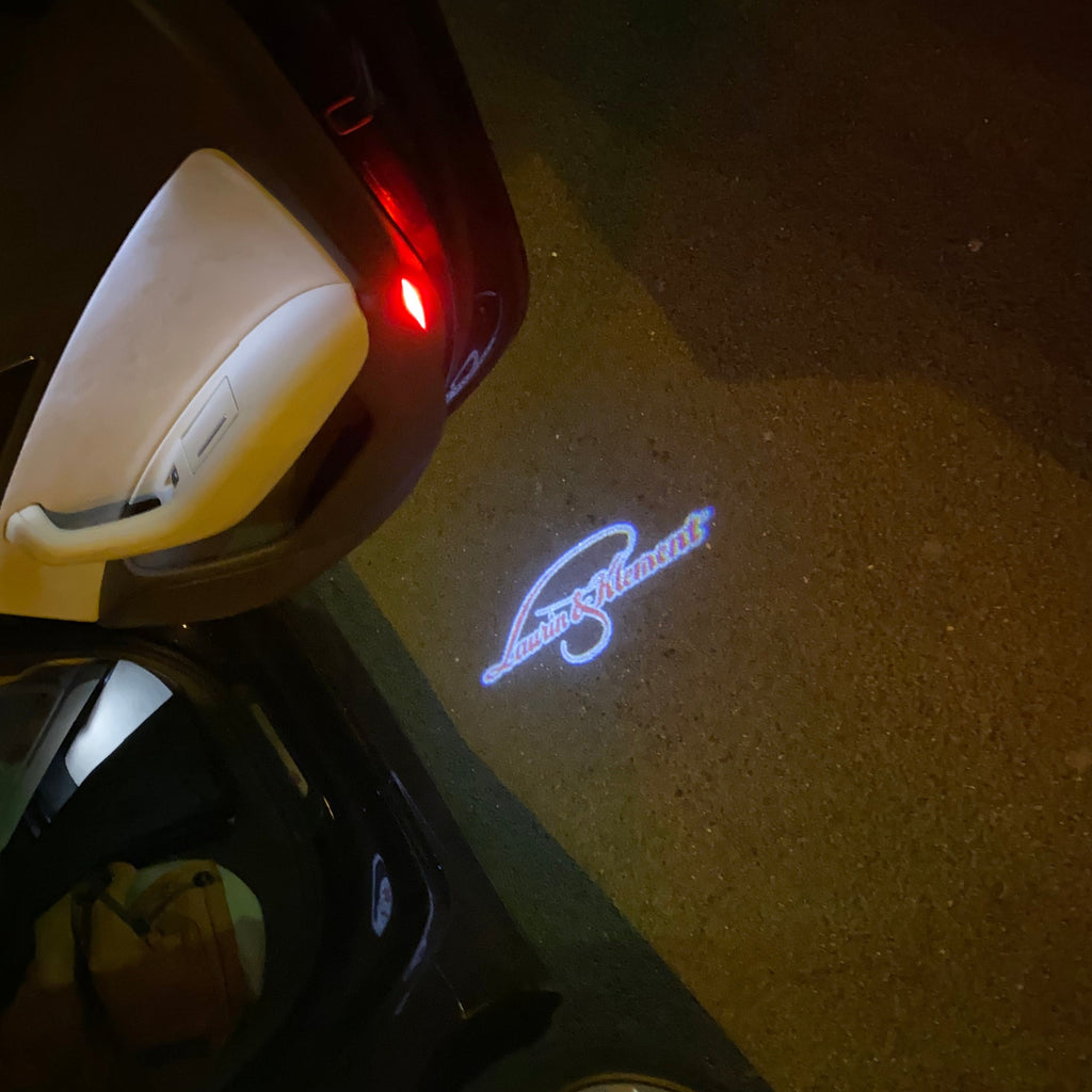 SKODA Laurin & Klement LOGO PROJECTOR LIGHTS Nr.19 (الكمية 1 = 2 فيلم شعار / 2 باب)