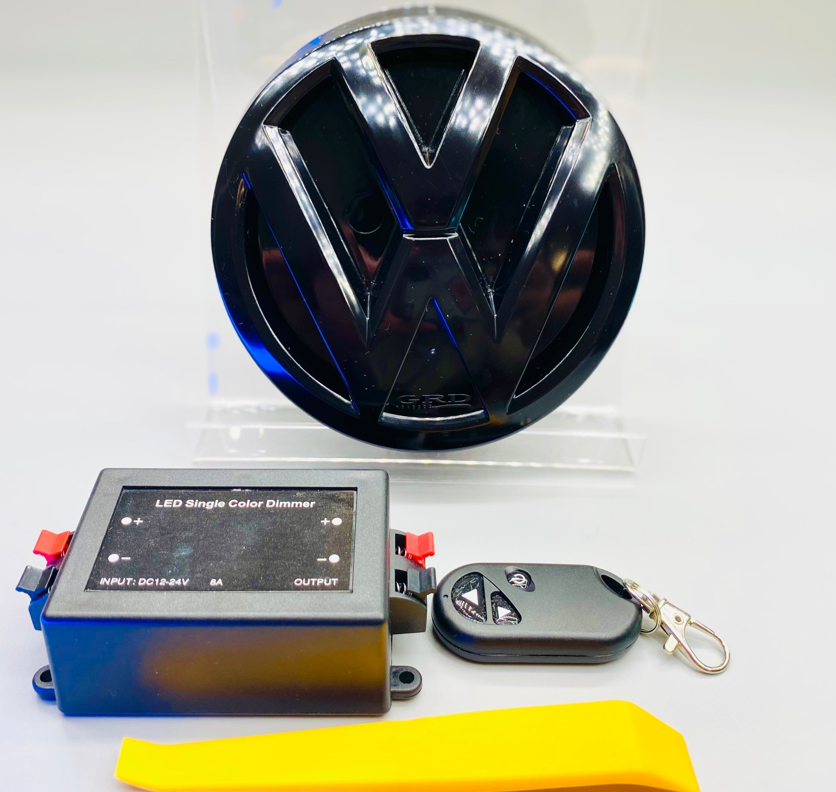 VW FRONT GRILL LOGO LED