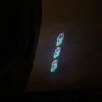 Maserati LOGO PROJECROTR LIGHTS Nr.01 (Anzahl 1 = 1 Sets / 2 Türleuchten)