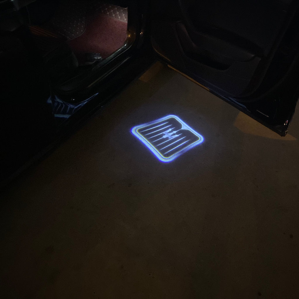 Maserati LOGO PROJECROTR LIGHTS Nr.01 (quantité 1 = 1 jeux / 2 feux de porte)