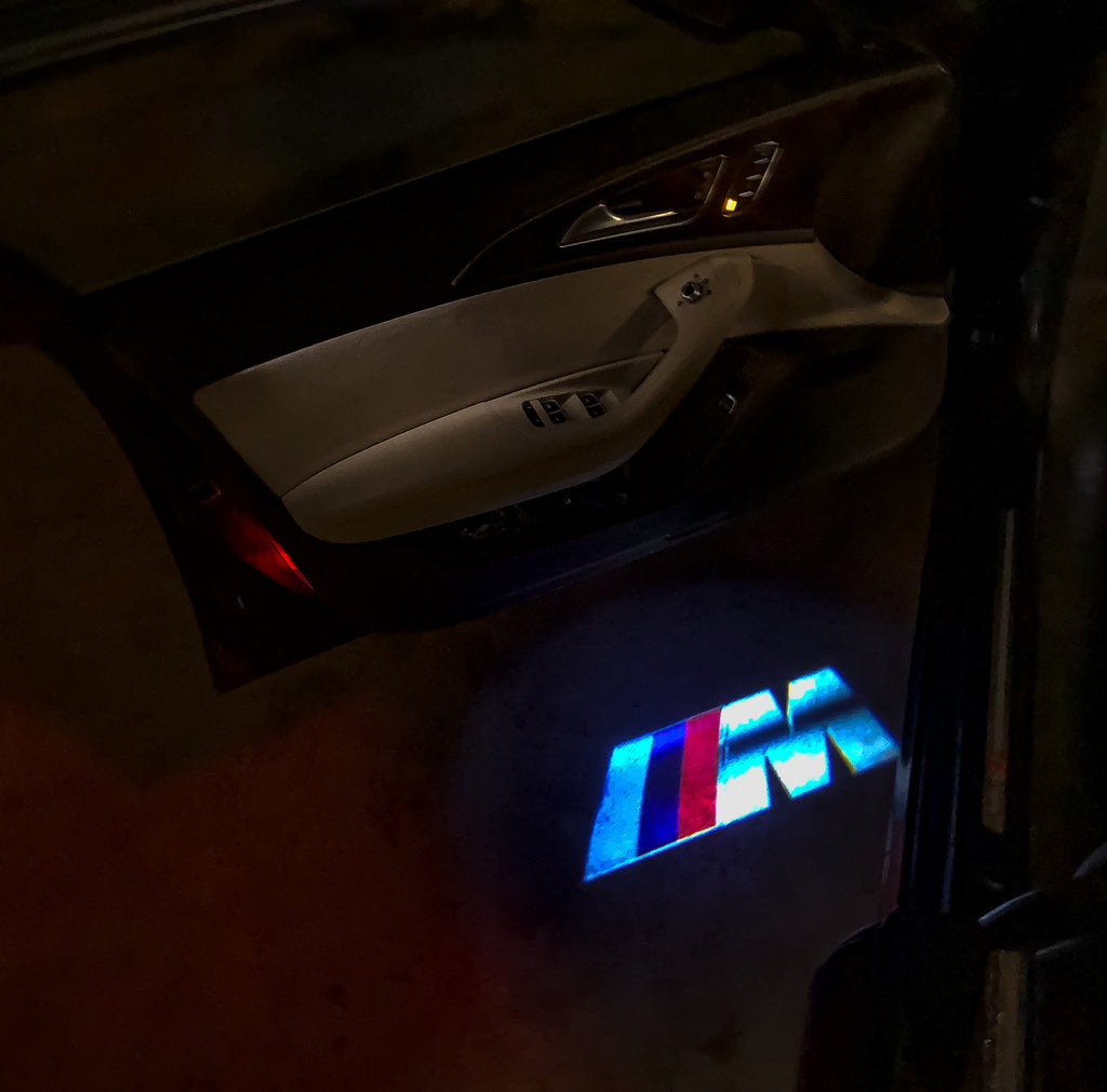 BMW M LOGO PROJECTOT LIGHTS Nr.11 (Menge 1 = 1 Sets/2 Türleuchten)