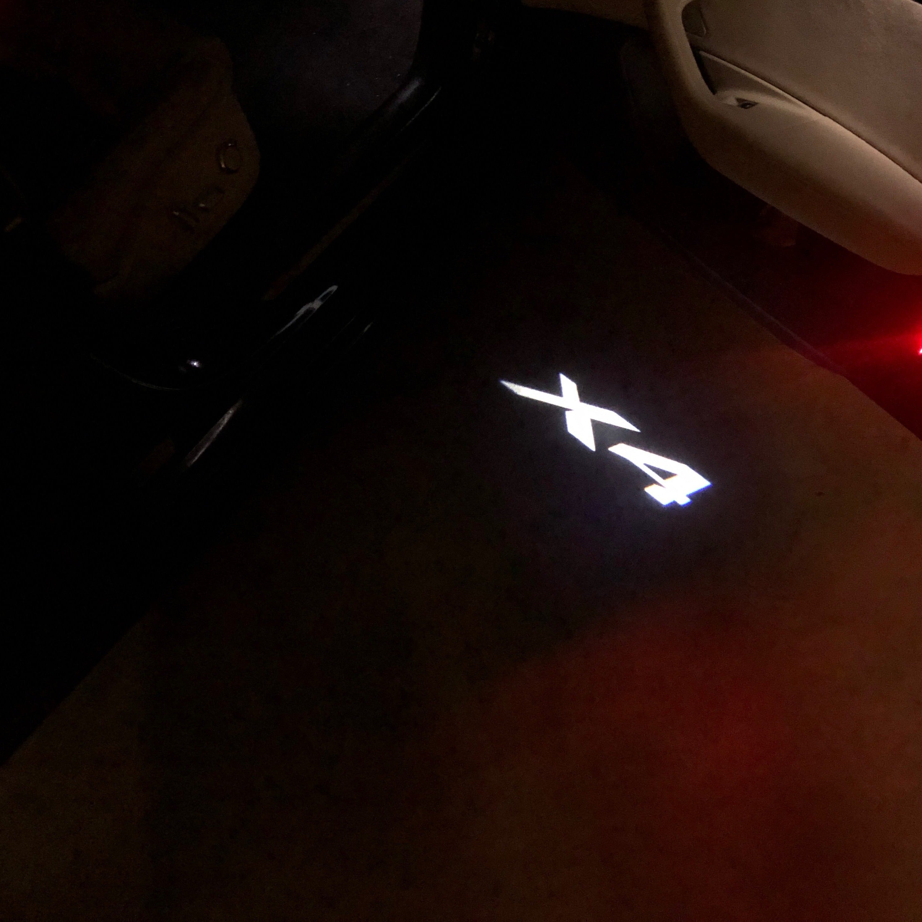 BMW X4 LOGO PROJECTOT LIGHTS Nr.26 (cantidad 1 = 1 juego/2 luces de puerta)