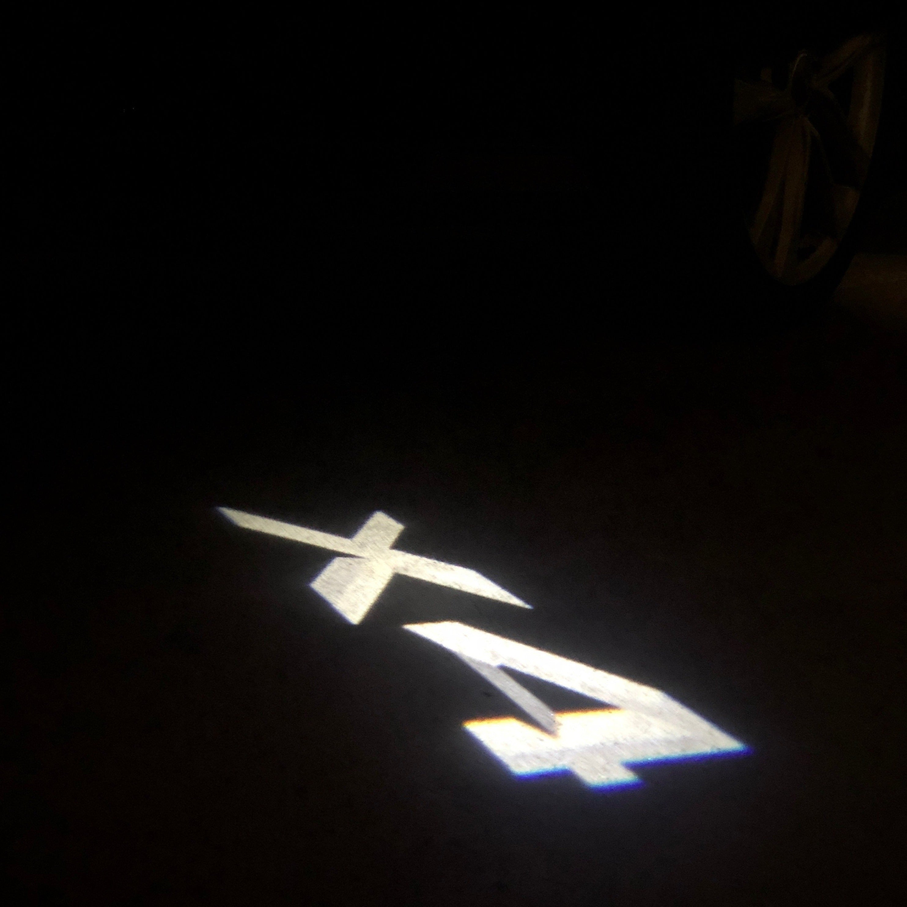 BMW X4 LOGO PROJECTOT LIGHTS Nr.26 (cantidad 1 = 1 juego/2 luces de puerta)