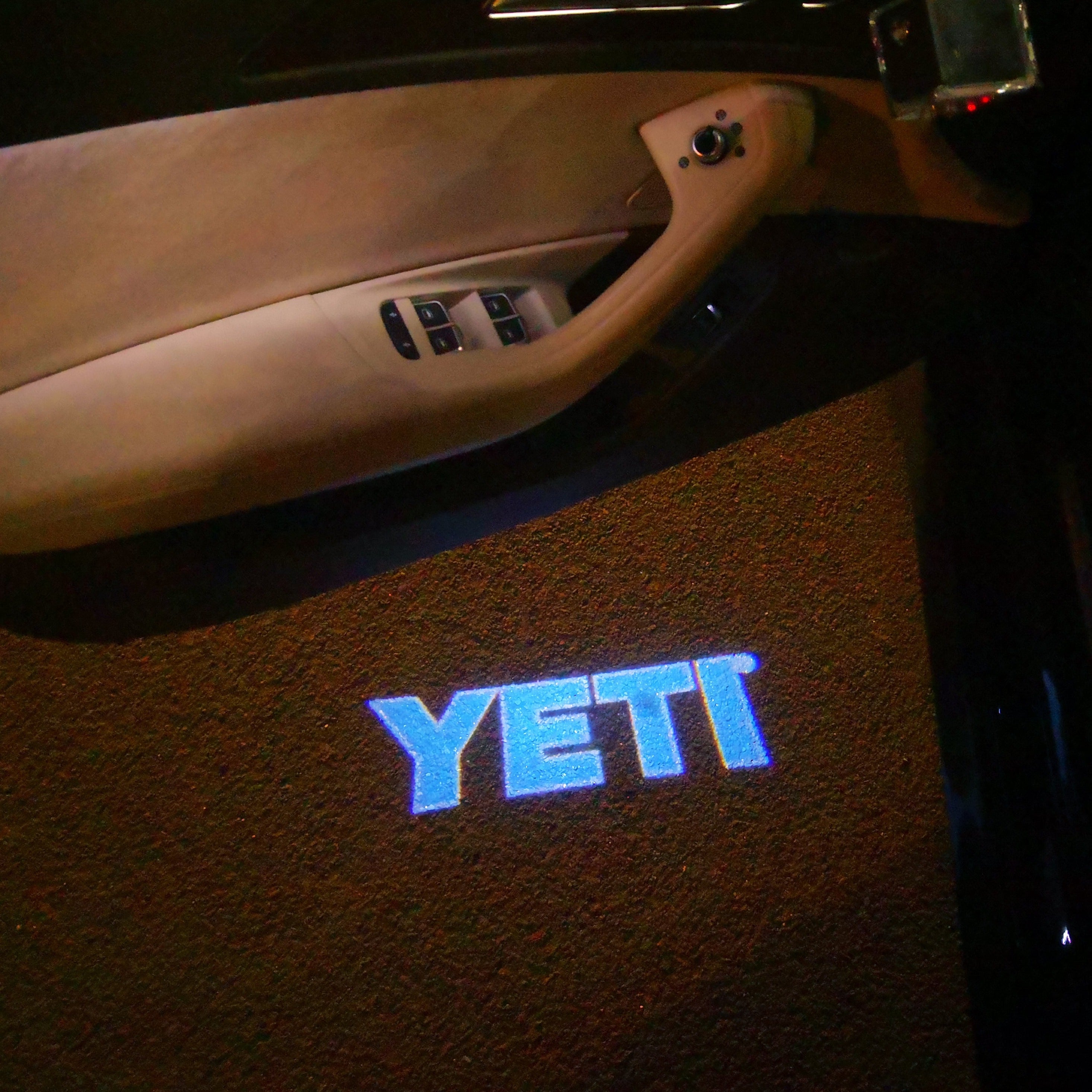 SKODA YETI LOGO LIGHTS Nr.57 (Menge 1 = 2 Logo Film / 2 Türlichter)
