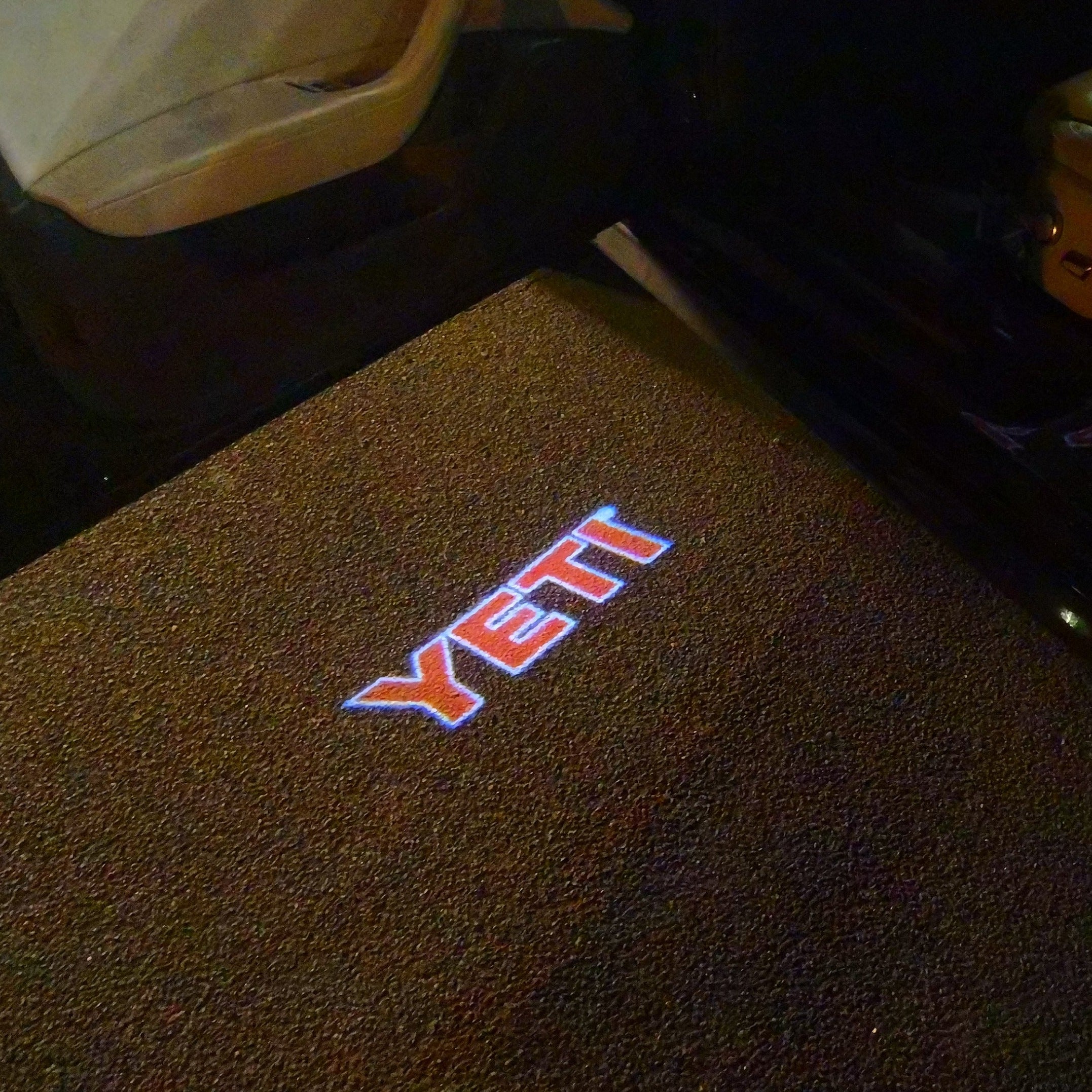 SKODA YETI LOGO LIGHTS Nr.117 (Menge 1 = 2 Logo Film / 2 Türleuchten)