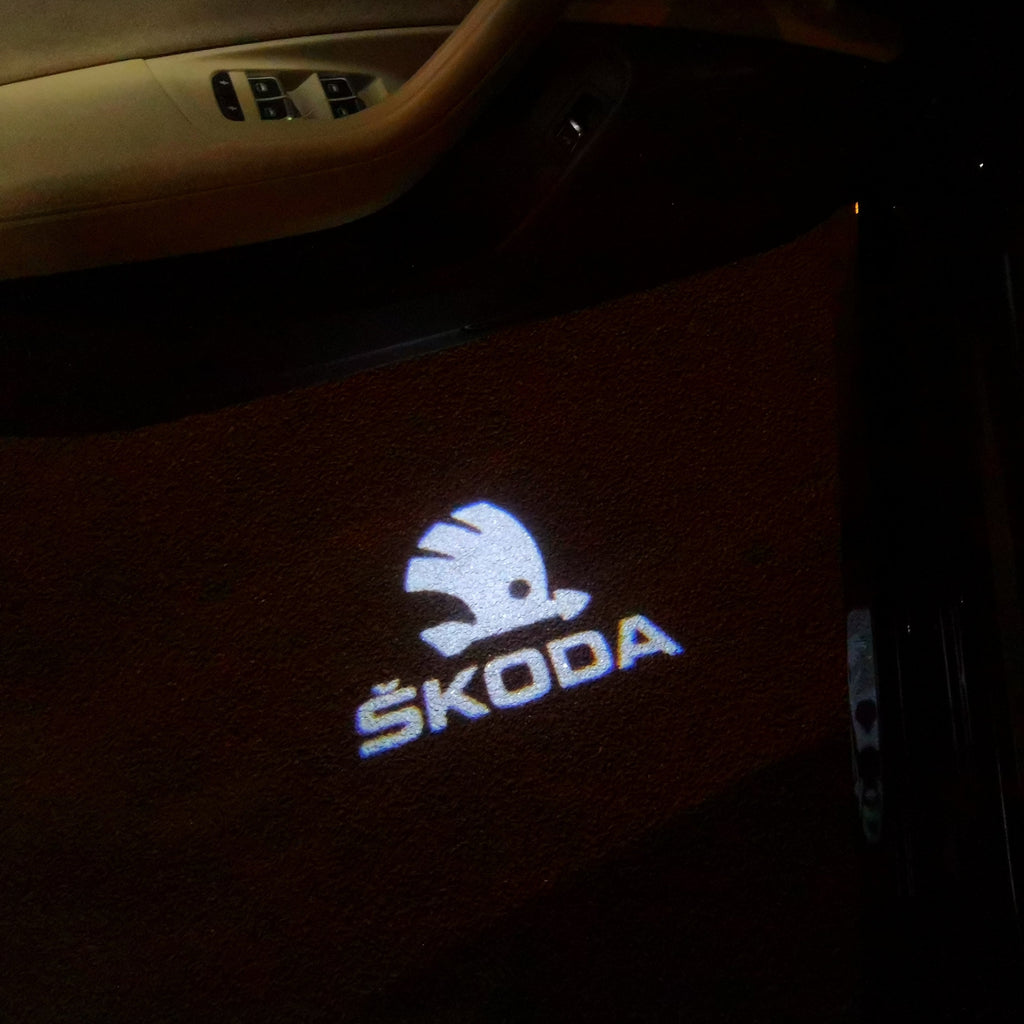 SKODA LOGO PROJECTOR LIGHTS Nr.10 (quantité 1 = 2 Logo Film / 2 portes lumières)