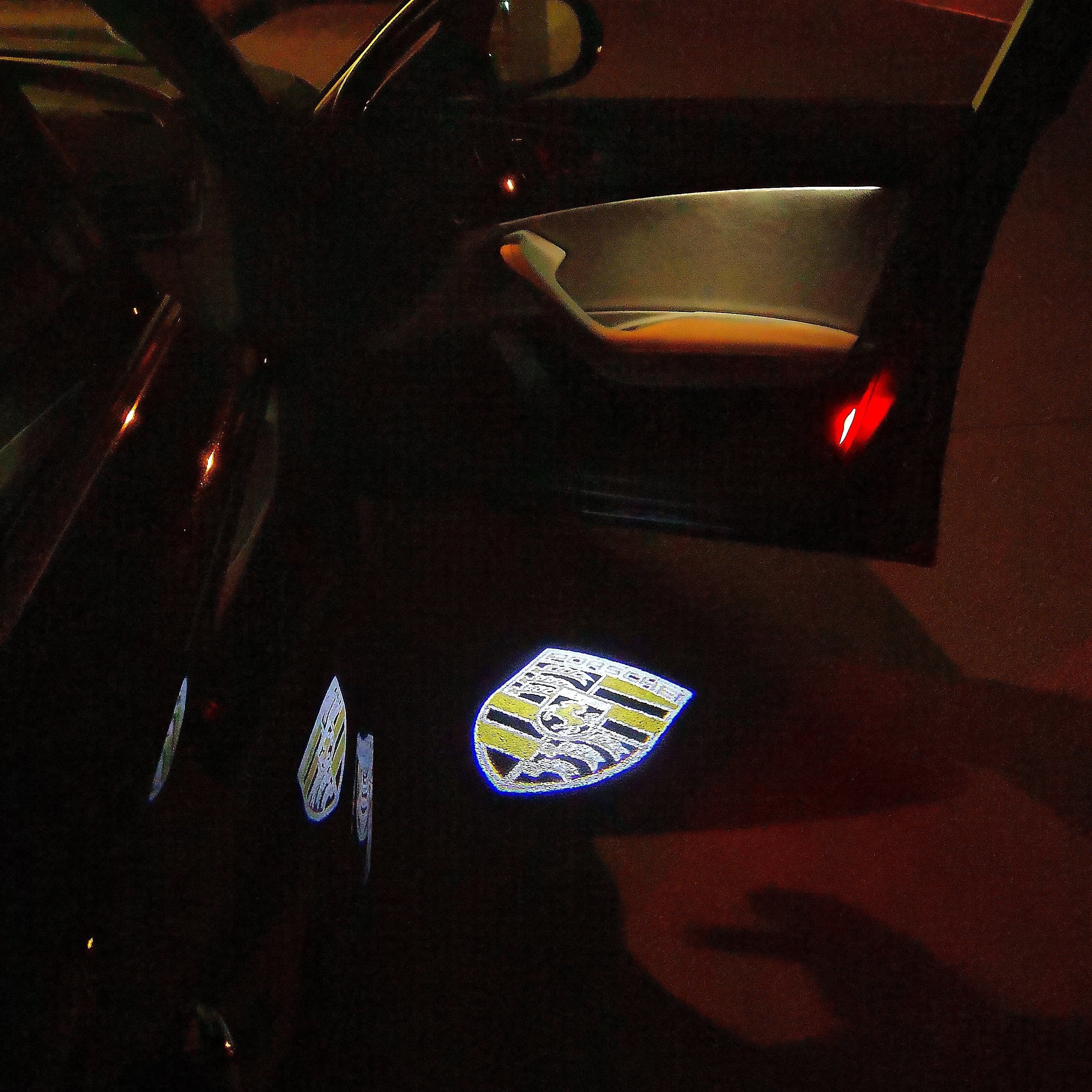 PORSCHE Original LOGO PROJECTOT LIGHTS Nr.01 (quantité 1 = 2 Film Logo / 2 feux de porte)
