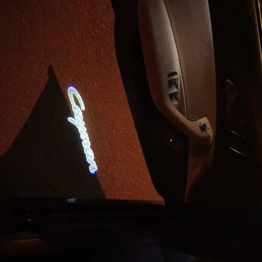 PORSCHE Cayenne LOGO PROJECTOT LIGHTS Nr.09 (cantidad 1 = 2 logo película / 2 luces de puerta)