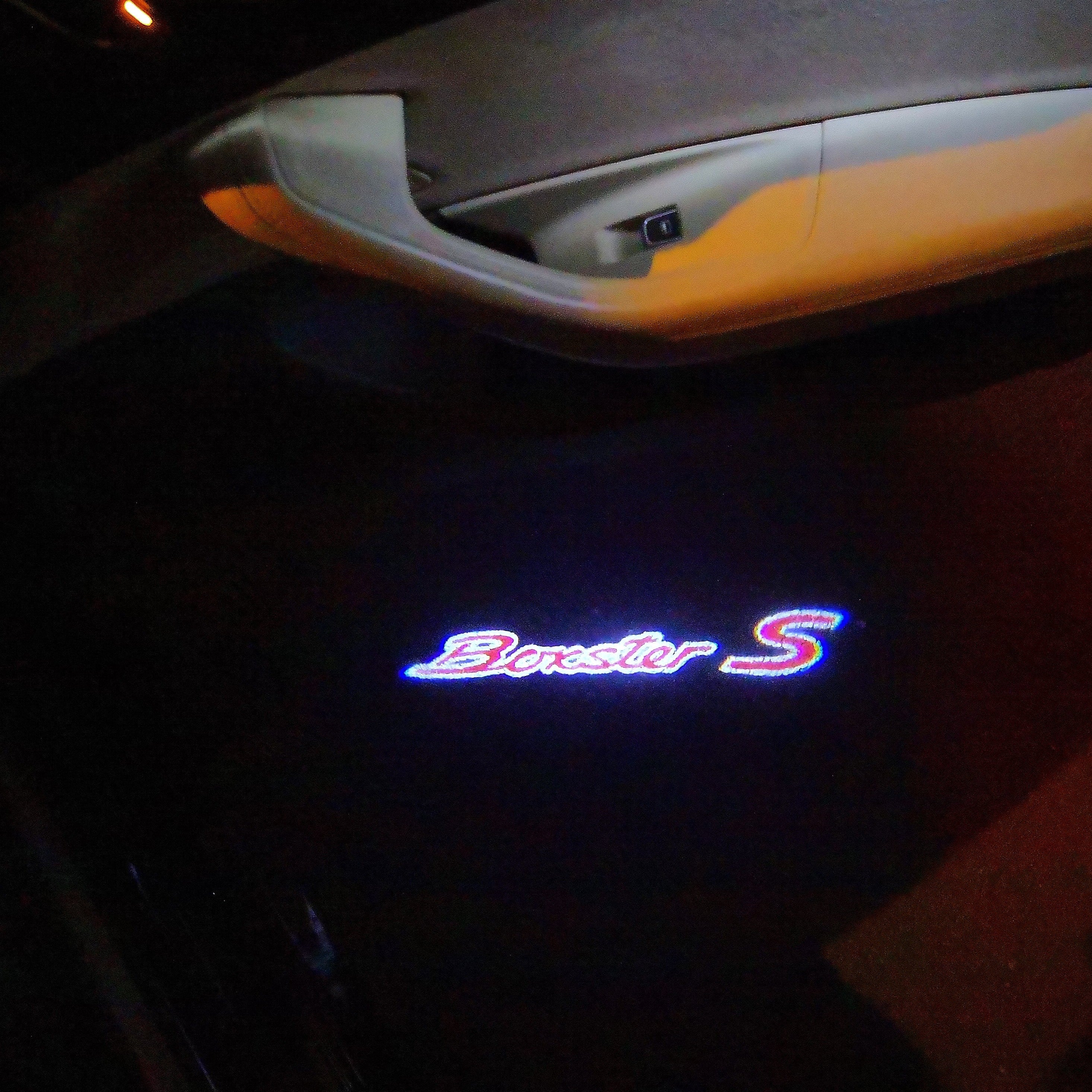 PORSCHE Boxster S LOGO PROJECTOT LIGHTS Nr.17 (quantité 1 = 2 Logo Film / 2 feux de porte)