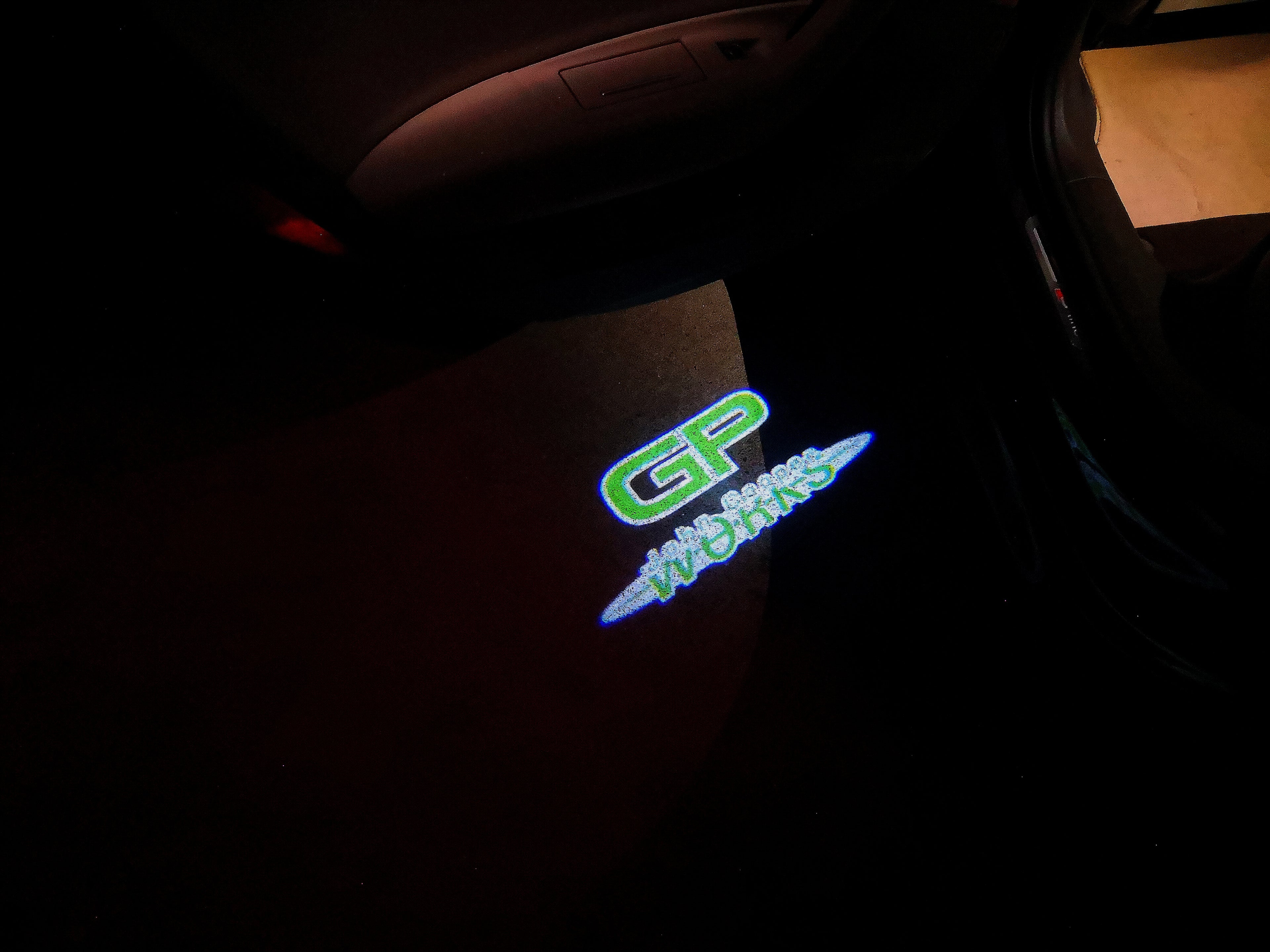 MINI GP JOHN COOPER يعمل LOGO PROJECROTR LIGHTS Nr.156 (الكمية 1 = 2 Logo Film / 2 Door Lights)