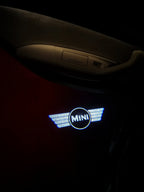 MINI LOGO PROJECROTR LIGHTS Nr.31 (cantidad 1 = 2 logo película / 2 luces de puerta)