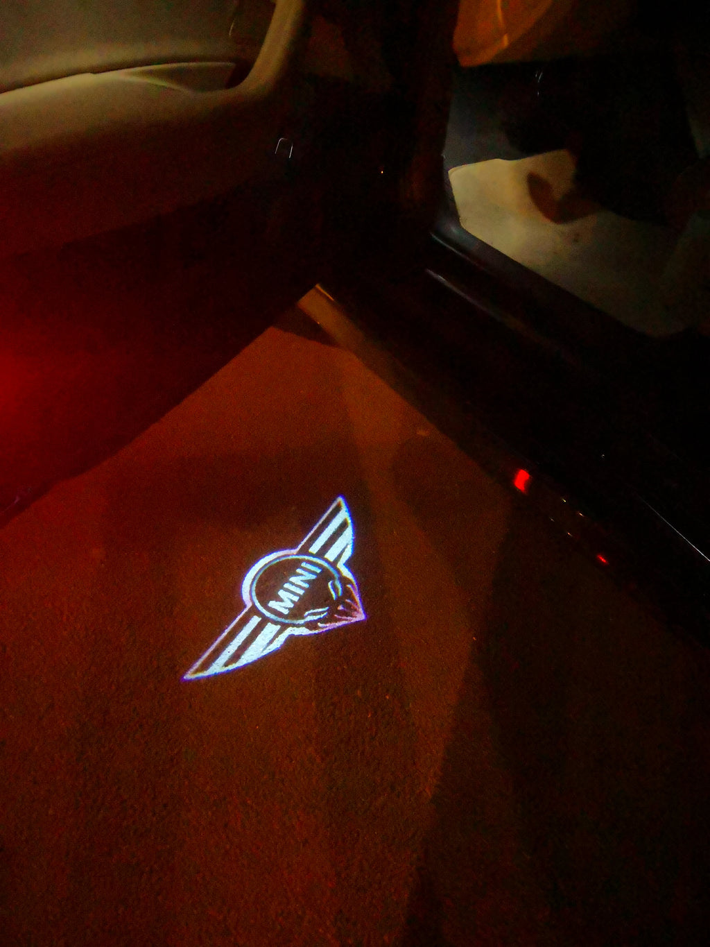 PROJECTEURS MINI LOGO N ° 13 (quantité 1 = 2 Film Logo / 2 lumières de porte)