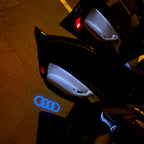 أضواء جهاز عرض شعار AUDI رقم 08 (الكمية 1 = 2 فيلم شعار / 2 مصباح باب)