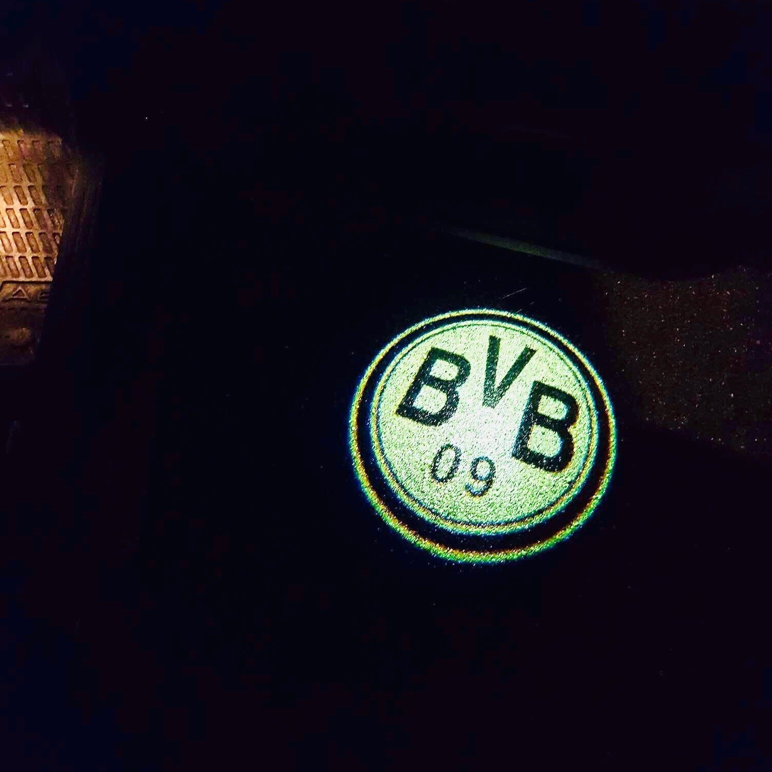 BVB Football CLUB Logo Nr.234 (cantidad 1 = 2 logo films /2 luces de puerta)