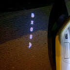 LUCES DE PROYECTOR CON LOGO SKODA Nr.40 (cantidad 1 = 2 Película con Logo / 2 luces de puerta)