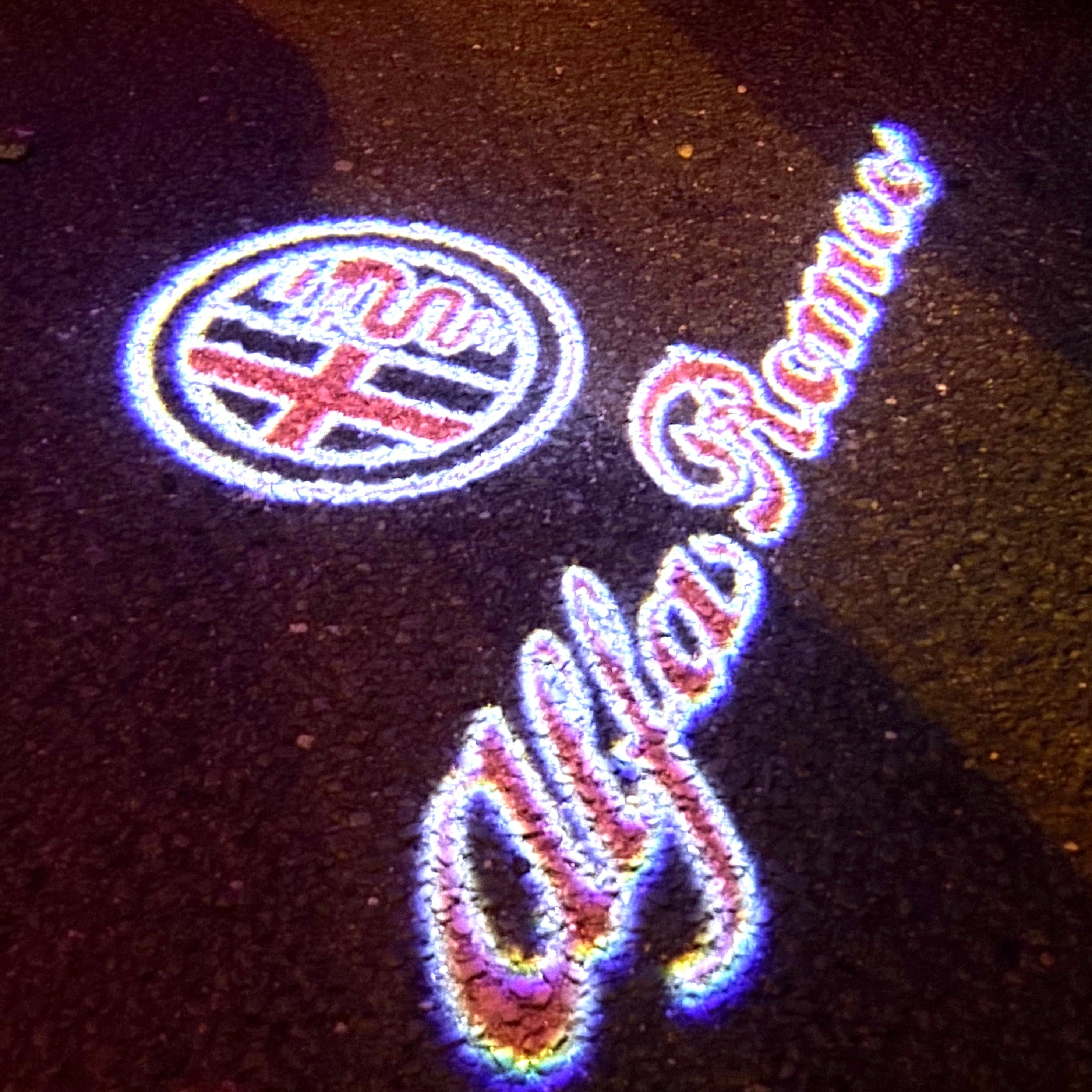 LUCI PROIETTORI LOGO Alfa Romeo Nr.10 (quantità 1 = 2 Logo Film / 2 luci porte)