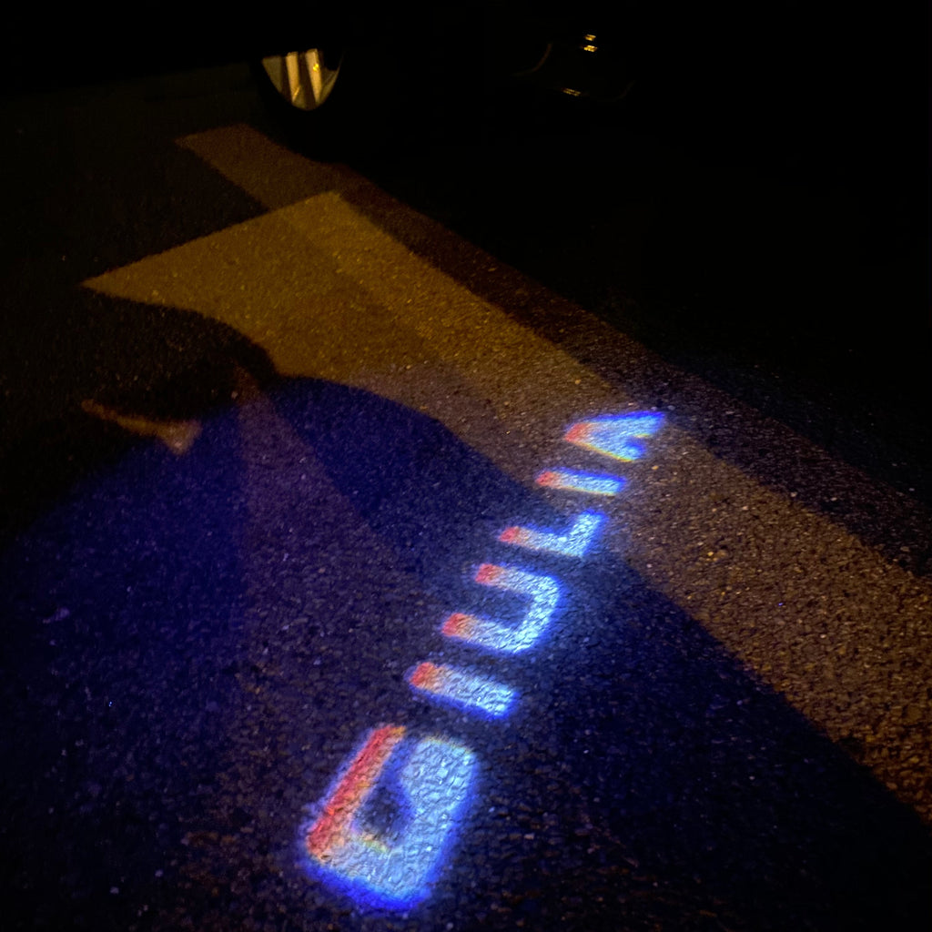 LUCES DE PROYECTOR LOGO Alfa Romeo GIULIA Nr.50 (cantidad 1 = 2 Película de logotipo / 2 luces de puerta)