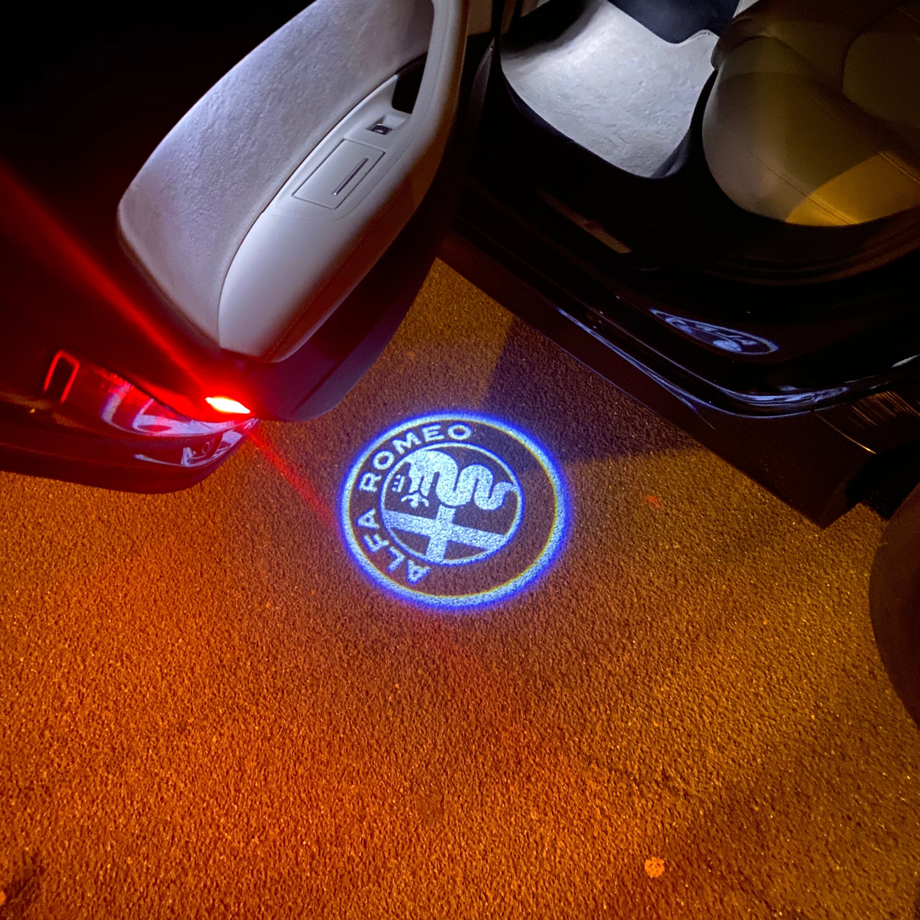 Alfa Romeo LOGO PROJECTOT LIGHTS Nr.22 (quantità 1 = 2 Logo Film / 2 luci porta)