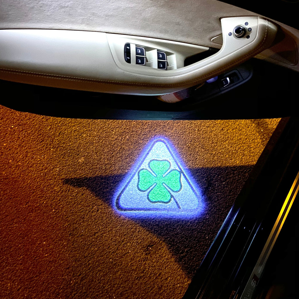 Alfa Romeo Quadrifoglio Verde LOGO PROJECTOT LIGHTS No.29 (cantidad 1 = 2 Logo Film / 2 por luces)