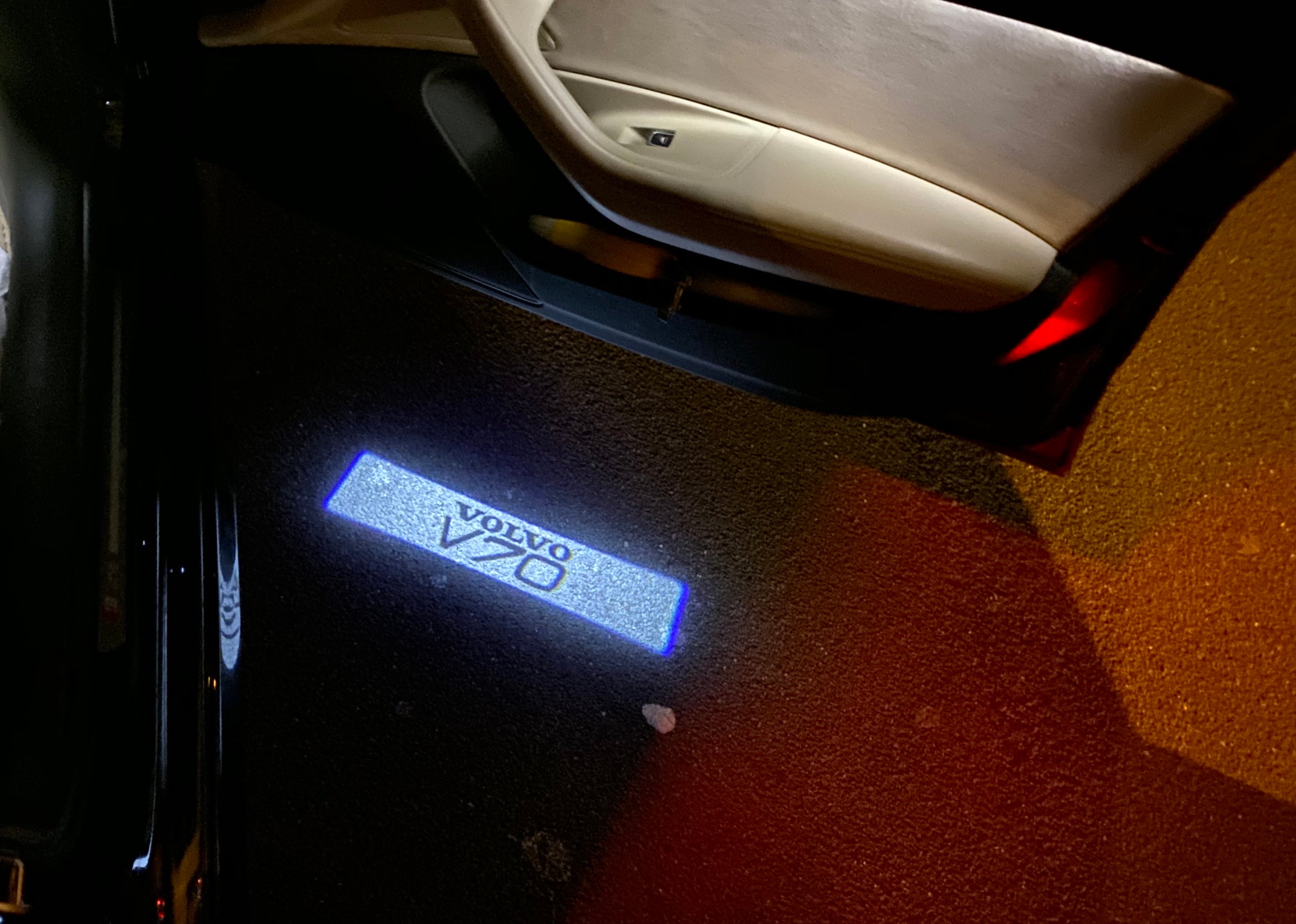 V 70 LOGO PROJECROTR LIGHTS Nr.39 (Menge 1 = 2 Logo Film / 2 Türleuchten)