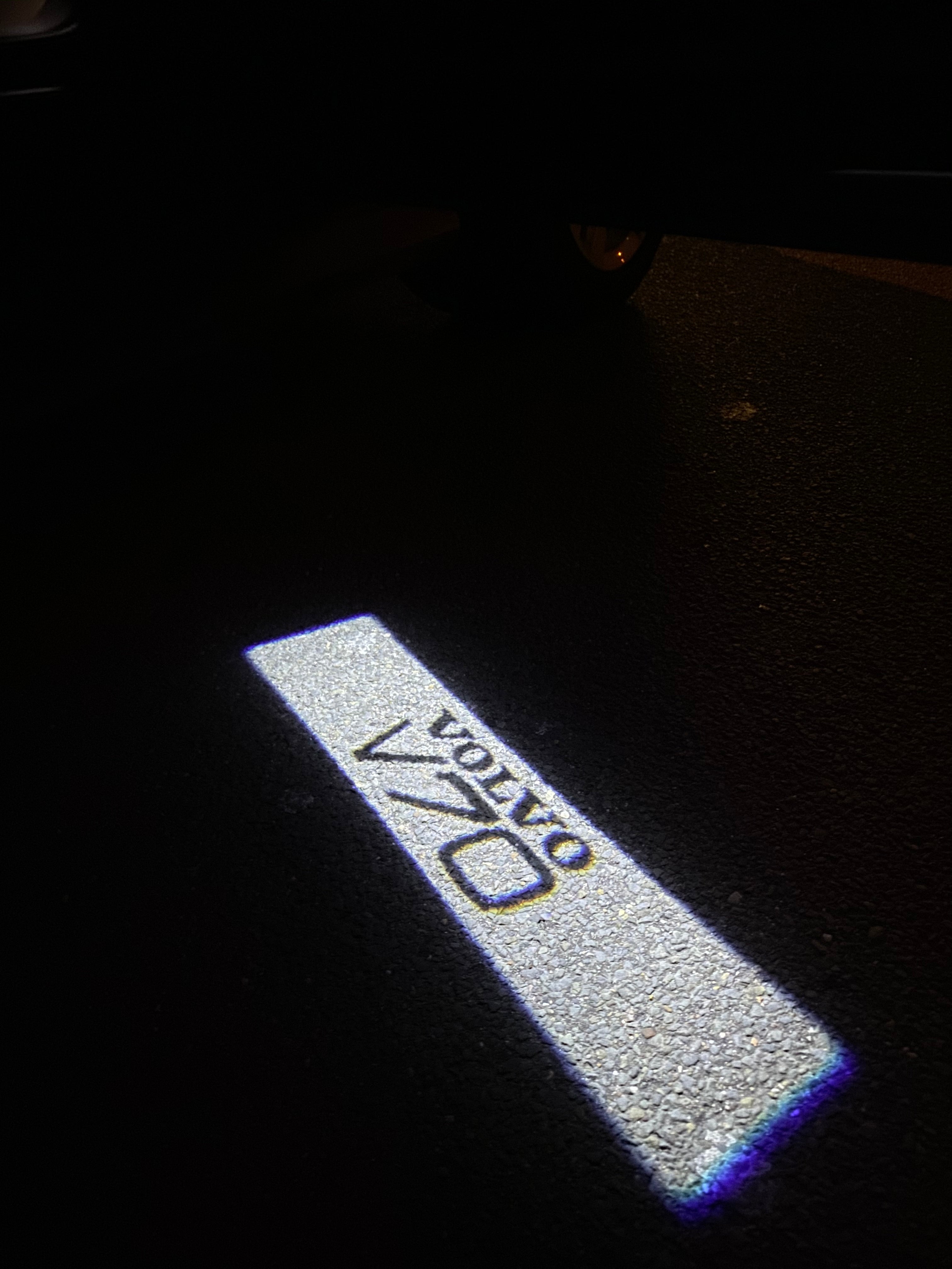 V 70 LOGO PROJECROTR LIGHTS Nr.39 (Menge 1 = 2 Logo Film / 2 Türleuchten)
