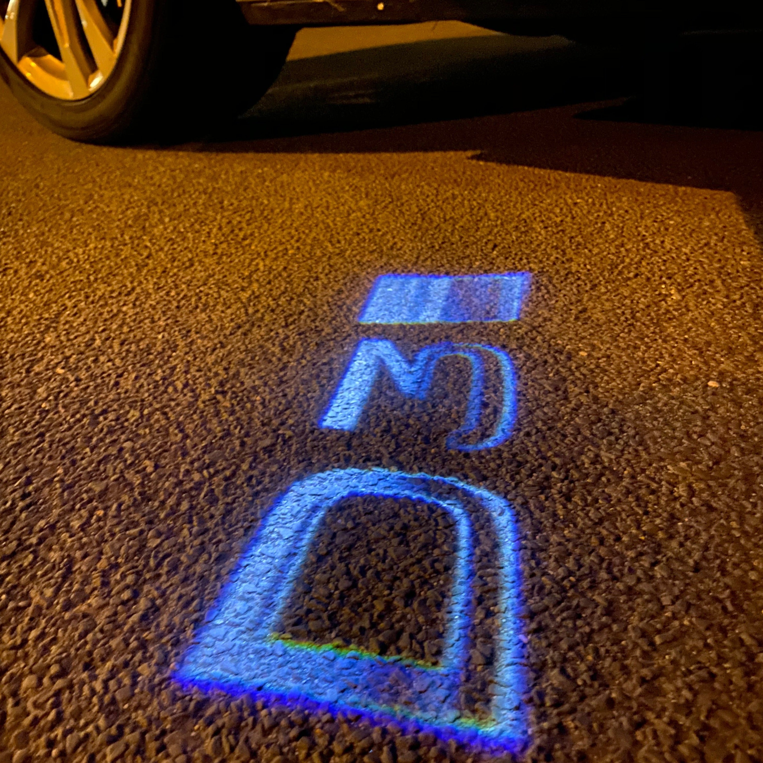 Volvo LOGO PROJECROTR LIGHTS Nr.129 (Menge 1 = 2 Logo Film / 2 Türleuchten)