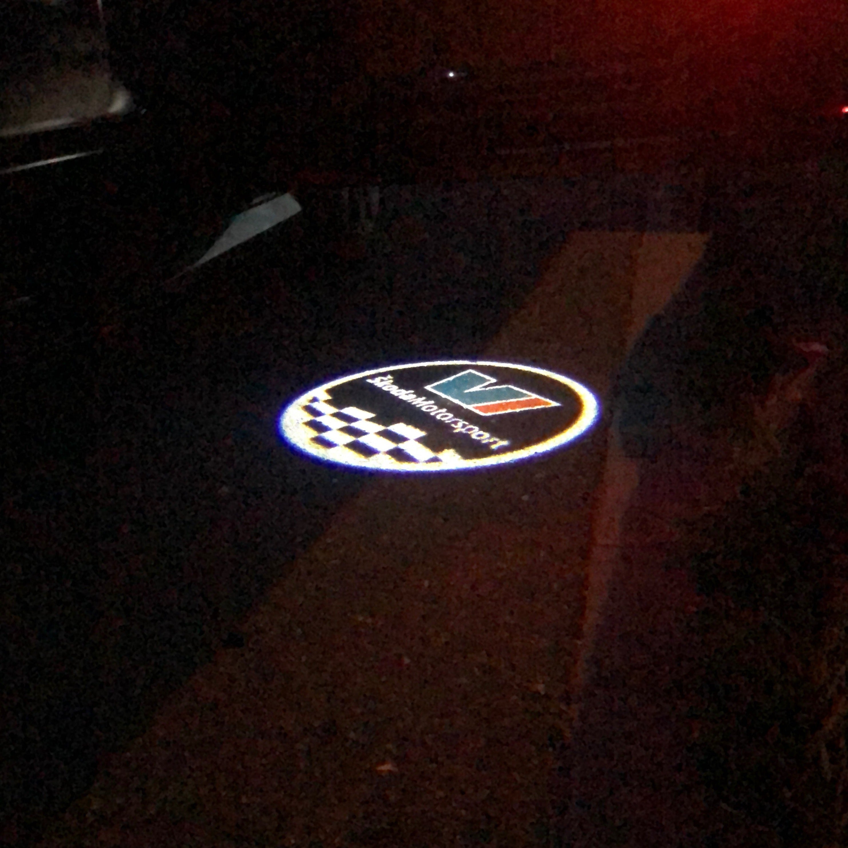 SKODA LOGO PROJECTOT أضواء Nr.73 (الكمية 1 = 2 شعار فيلم / 2 أضواء الباب)