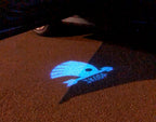 SKODA LOGO PROJECTOR LIGHTS Nr.45 (الكمية 1 = 2 شعار فيلم / 2 مصباح باب)