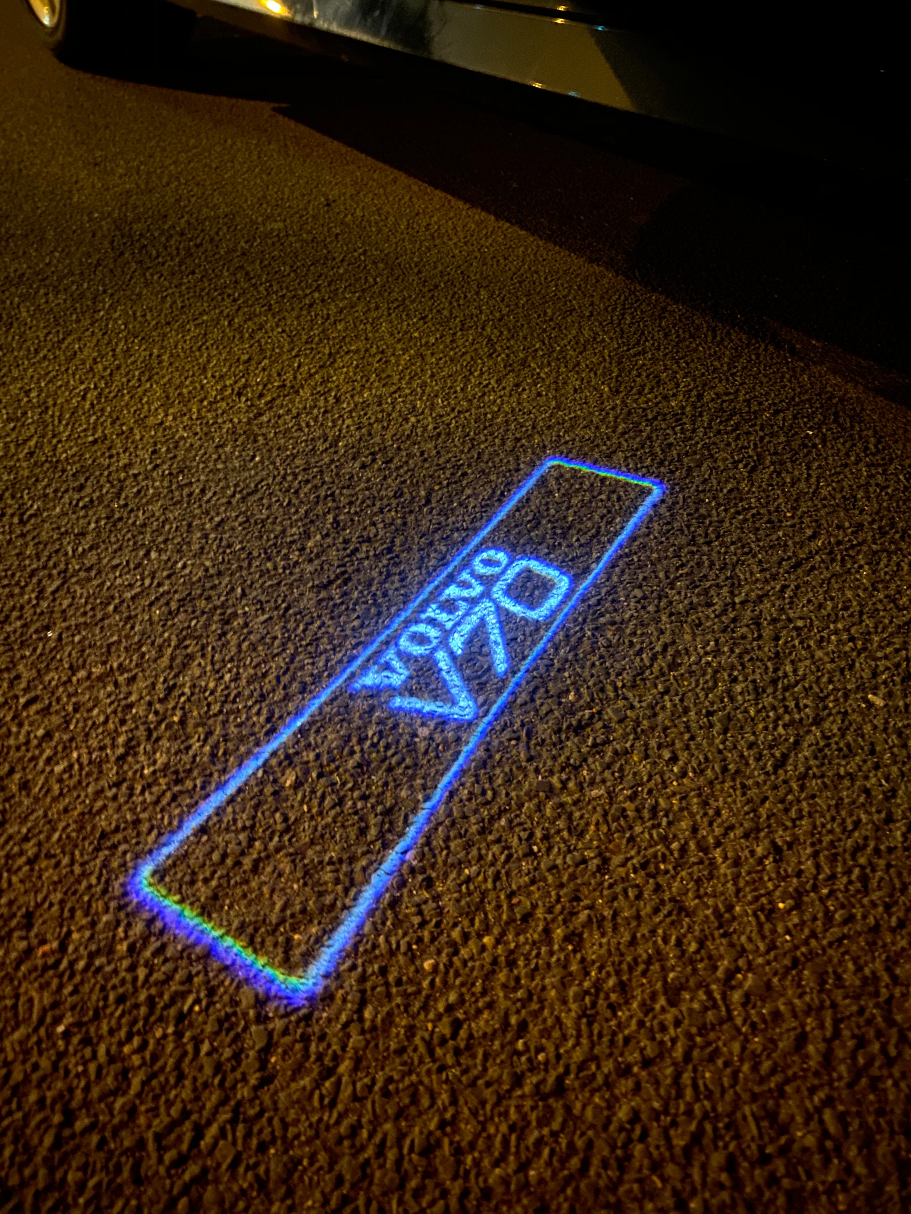 V 70 LOGO PROJECRTR LIGHTS Nr.38 (Menge 1 = 2 Logo Film / 2 Türlichter)